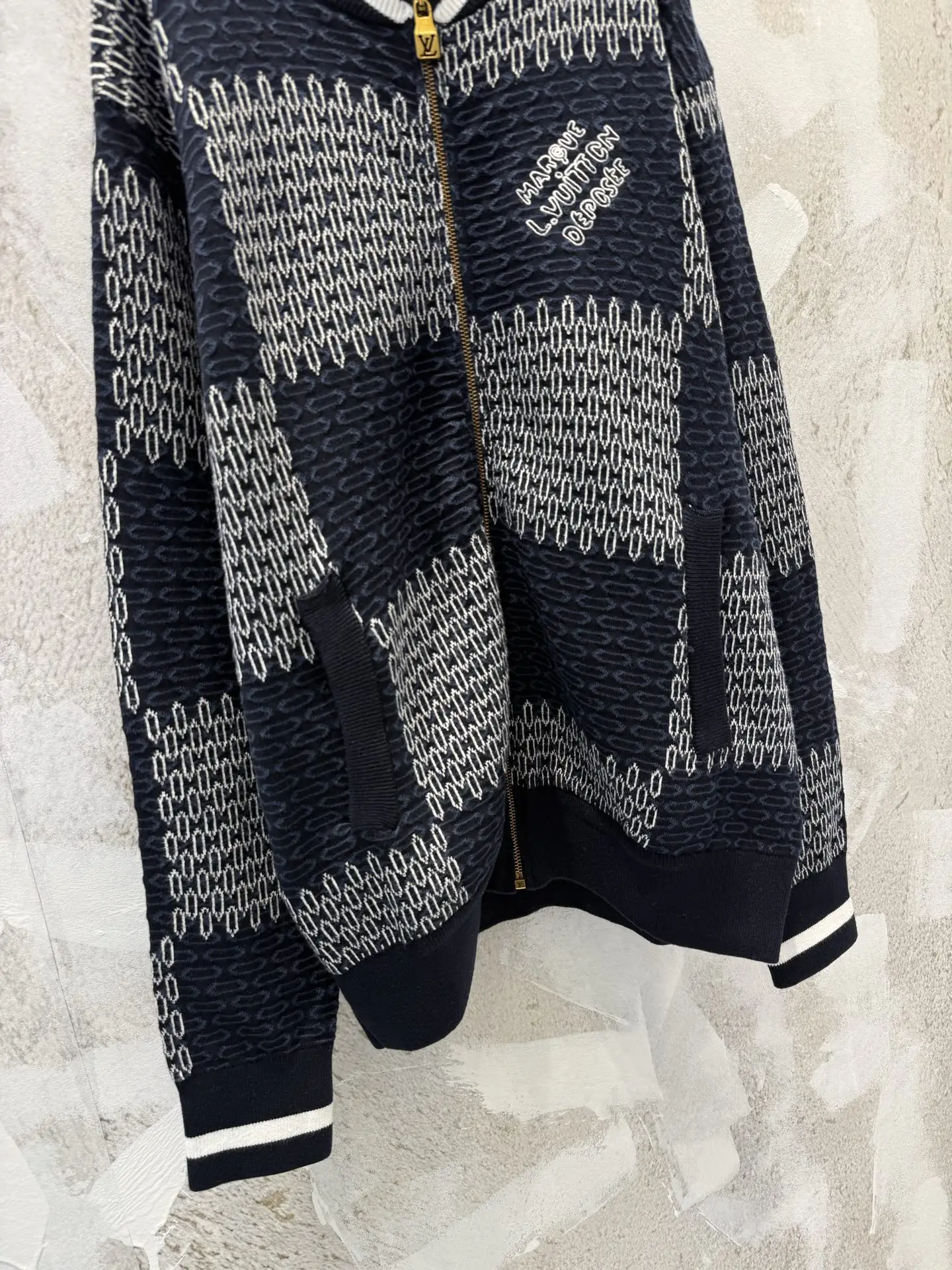 Damier Pattern Knit Bomber Cardigan D26013352 — view 4