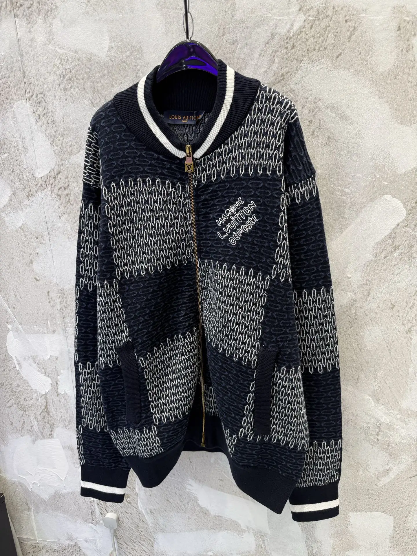 Damier Pattern Knit Bomber Cardigan D26013352 — view 10