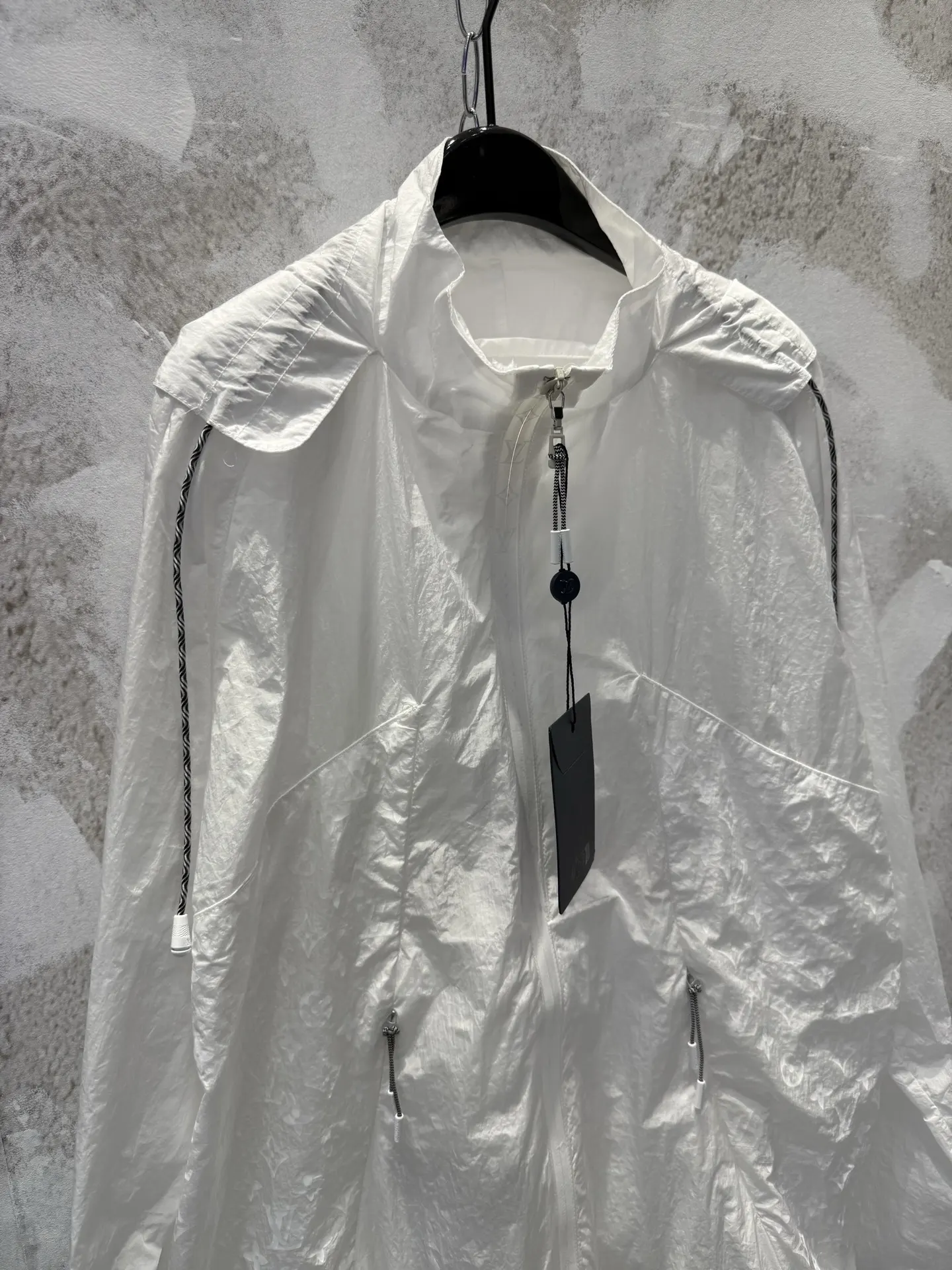 Monogram Jacquard Hooded Windbreaker D26513373 — view 4