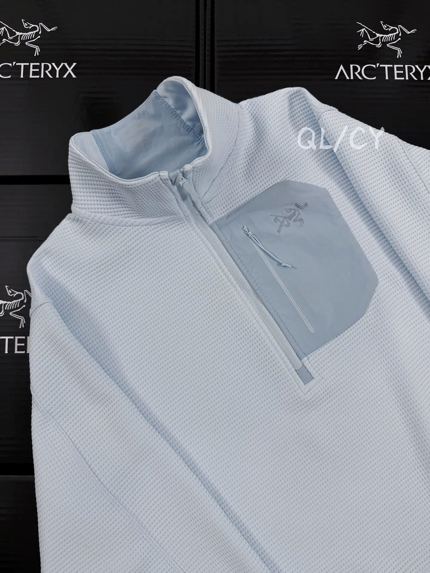 Olera Waffle-Knit Half-Zip Sweatshirt D27020949 — view 4