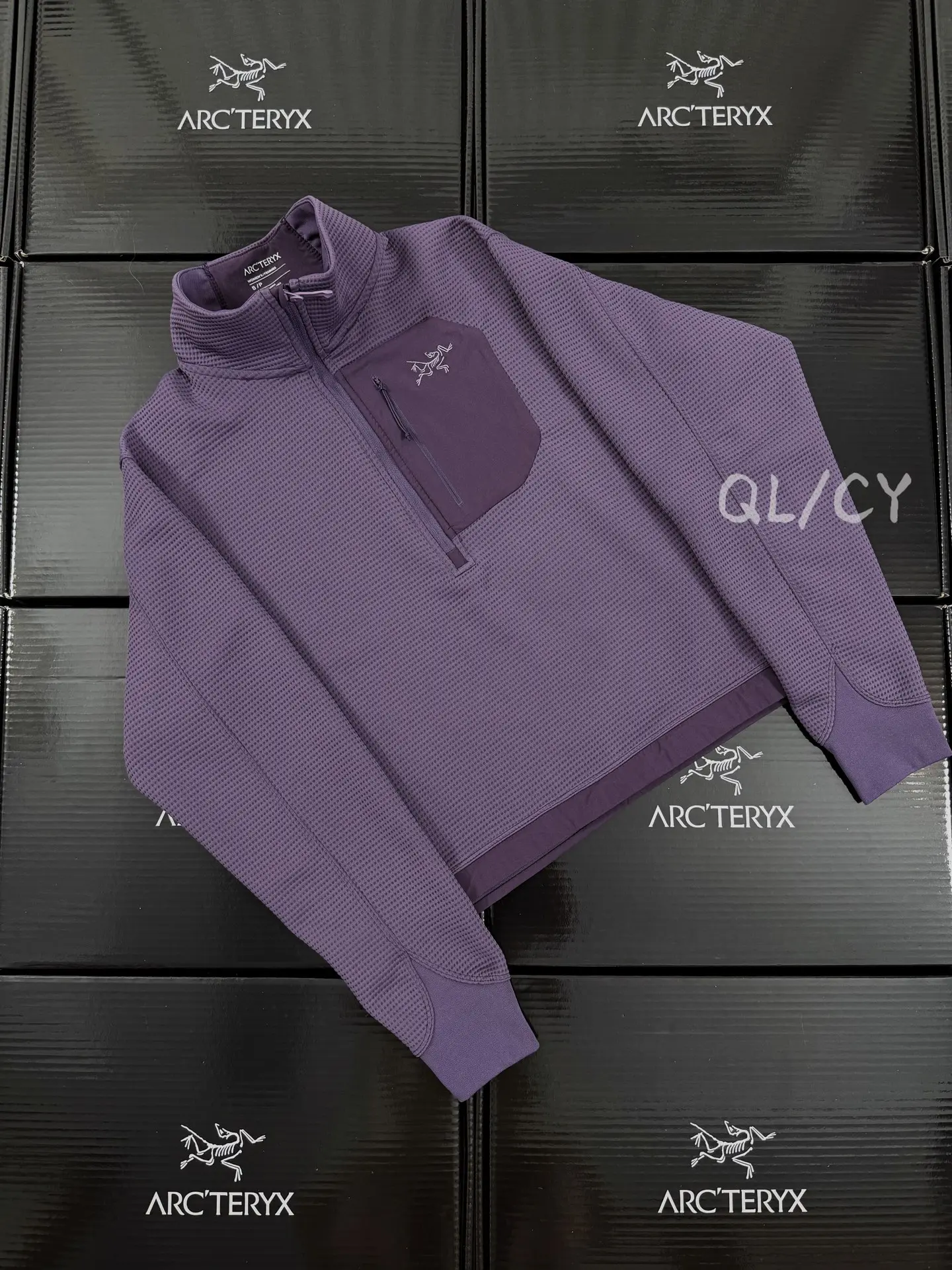 Olera Waffle-Knit Quarter-Zip Sweatshirt D27020948 — view 2