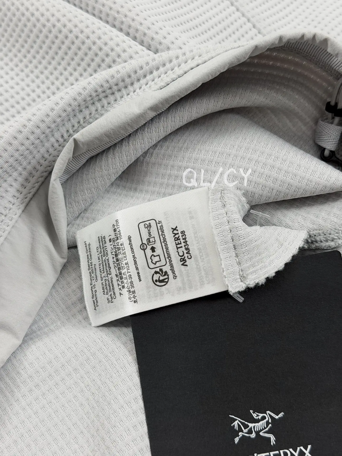 Olera Crew Waffle-Knit Fleece Pullover D27020950 — view 8