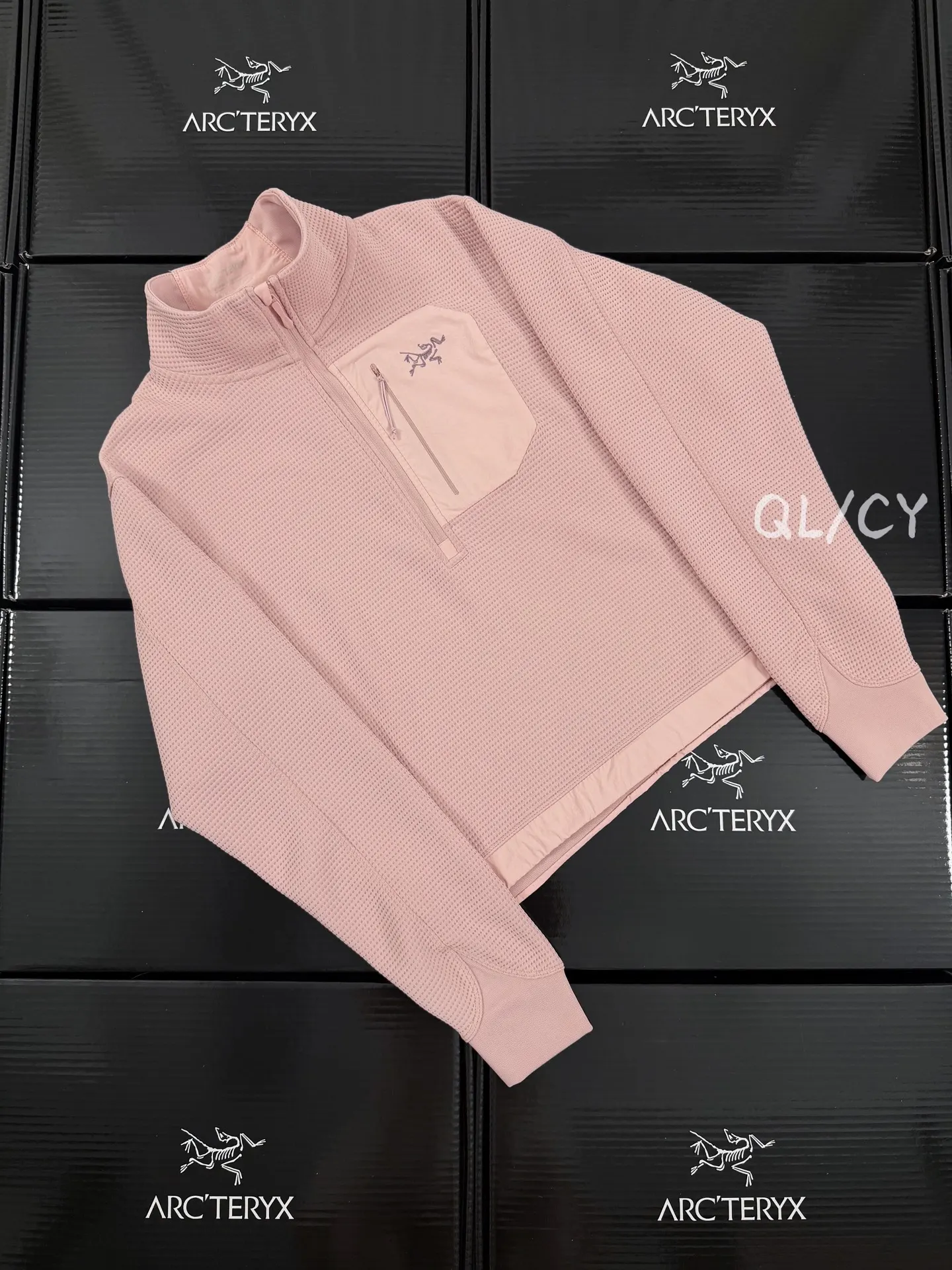 Olera Waffle-Knit Fleece Sweatshirt D27020951 — view 2