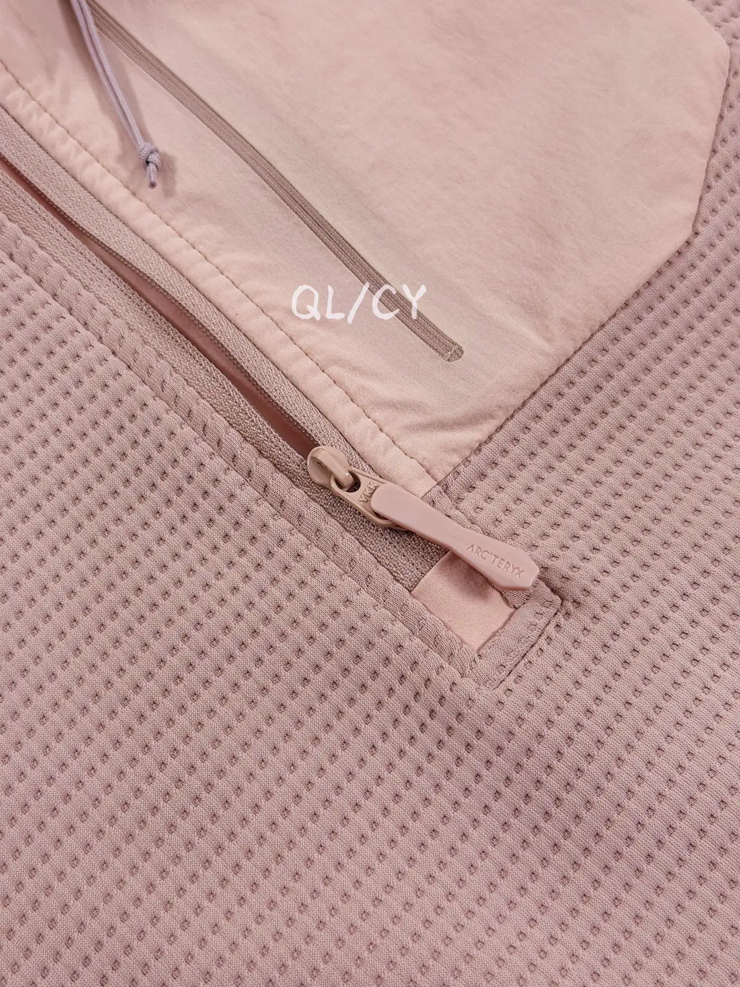 Olera Waffle-Knit Fleece Sweatshirt D27020951 — view 9