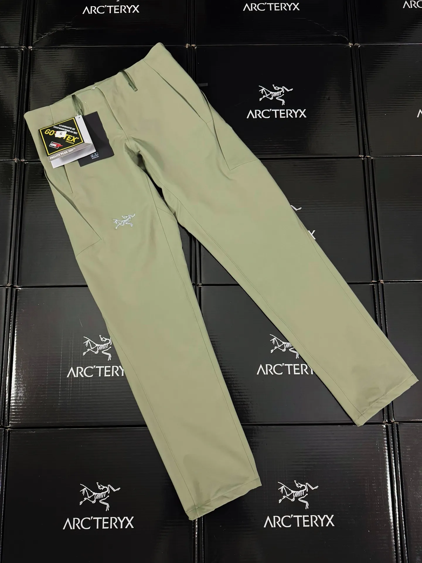 Veilance Align MX GORE-TEX Softshell Trousers D28020778 — view 2