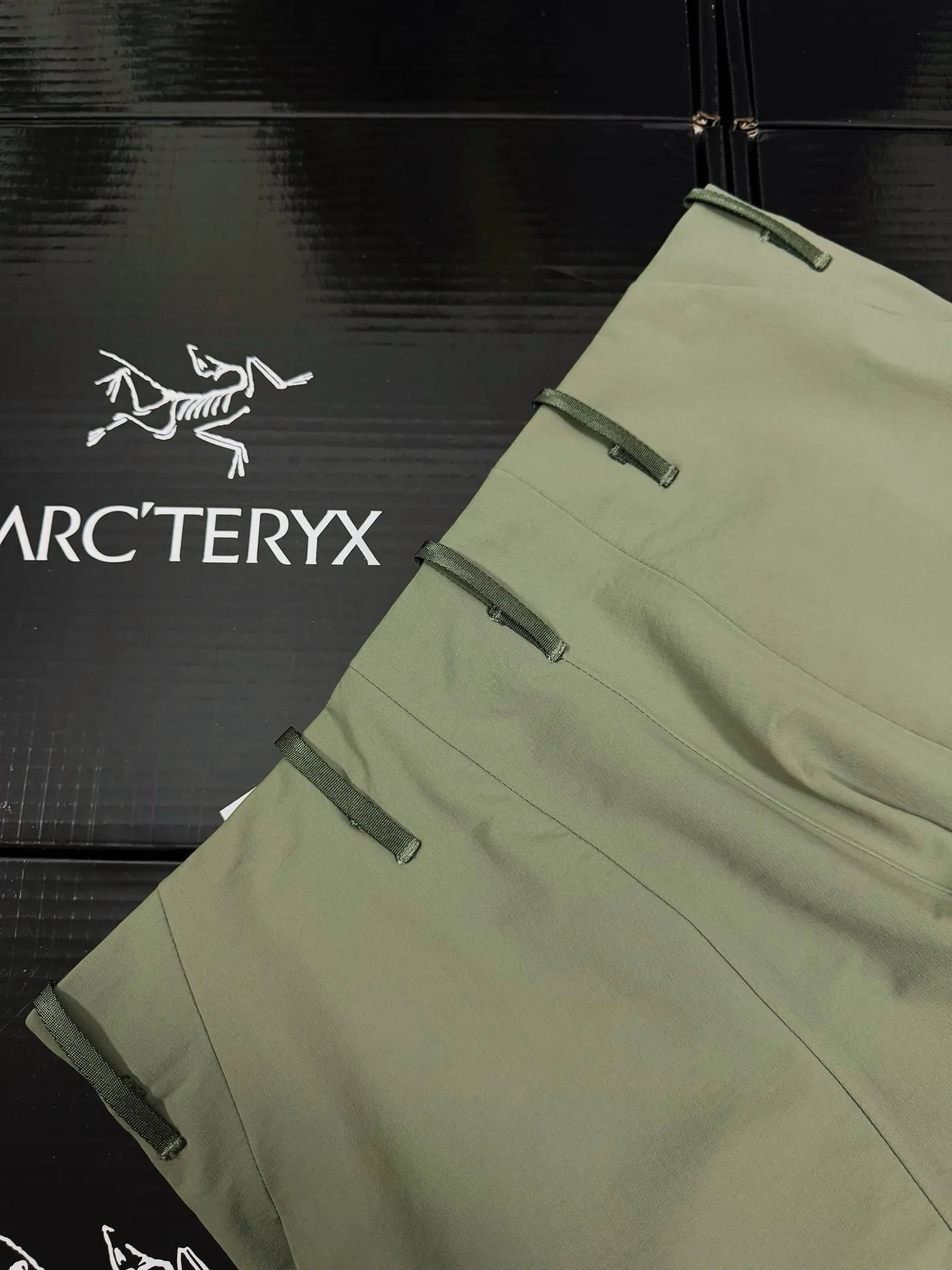 Veilance Align MX GORE-TEX Softshell Trousers D28020778 — view 9