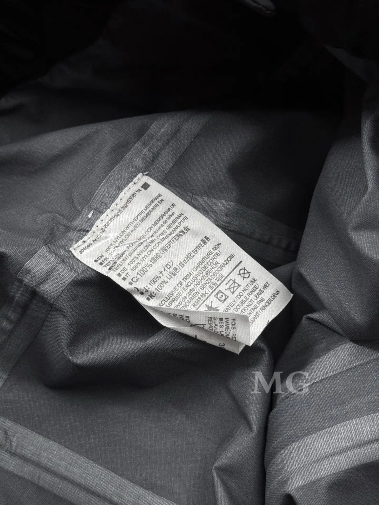 Beta GORE-TEX Shell Trousers D28020771 — view 8