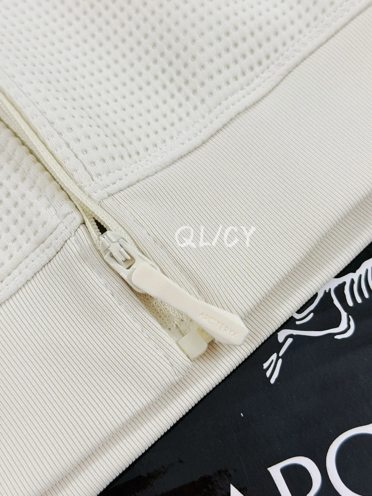 Olera Waffle-Knit Hooded Jacket D28020890 — view 5