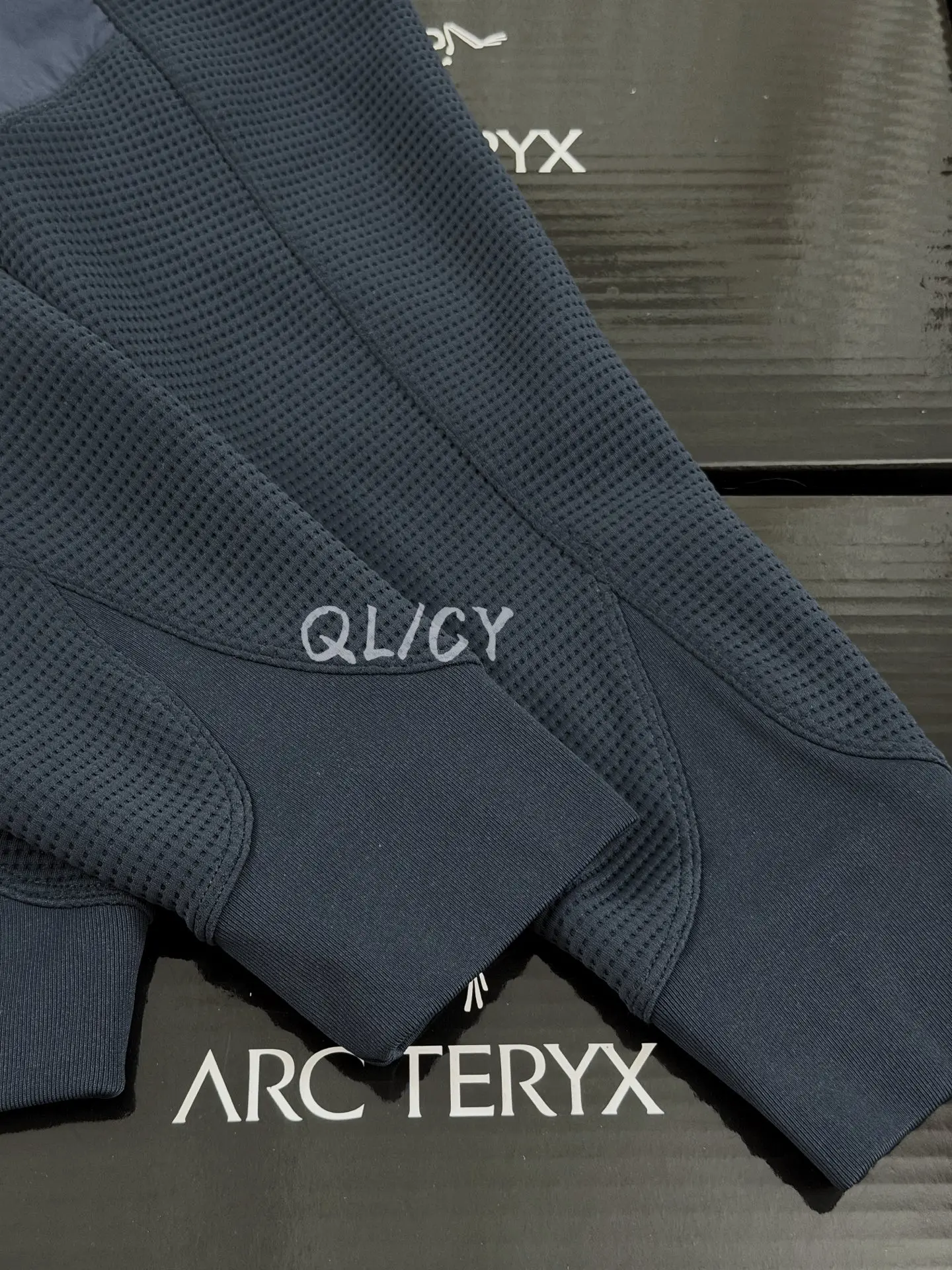 Olera Waffle-Knit Hooded Jacket D28020893 — view 6