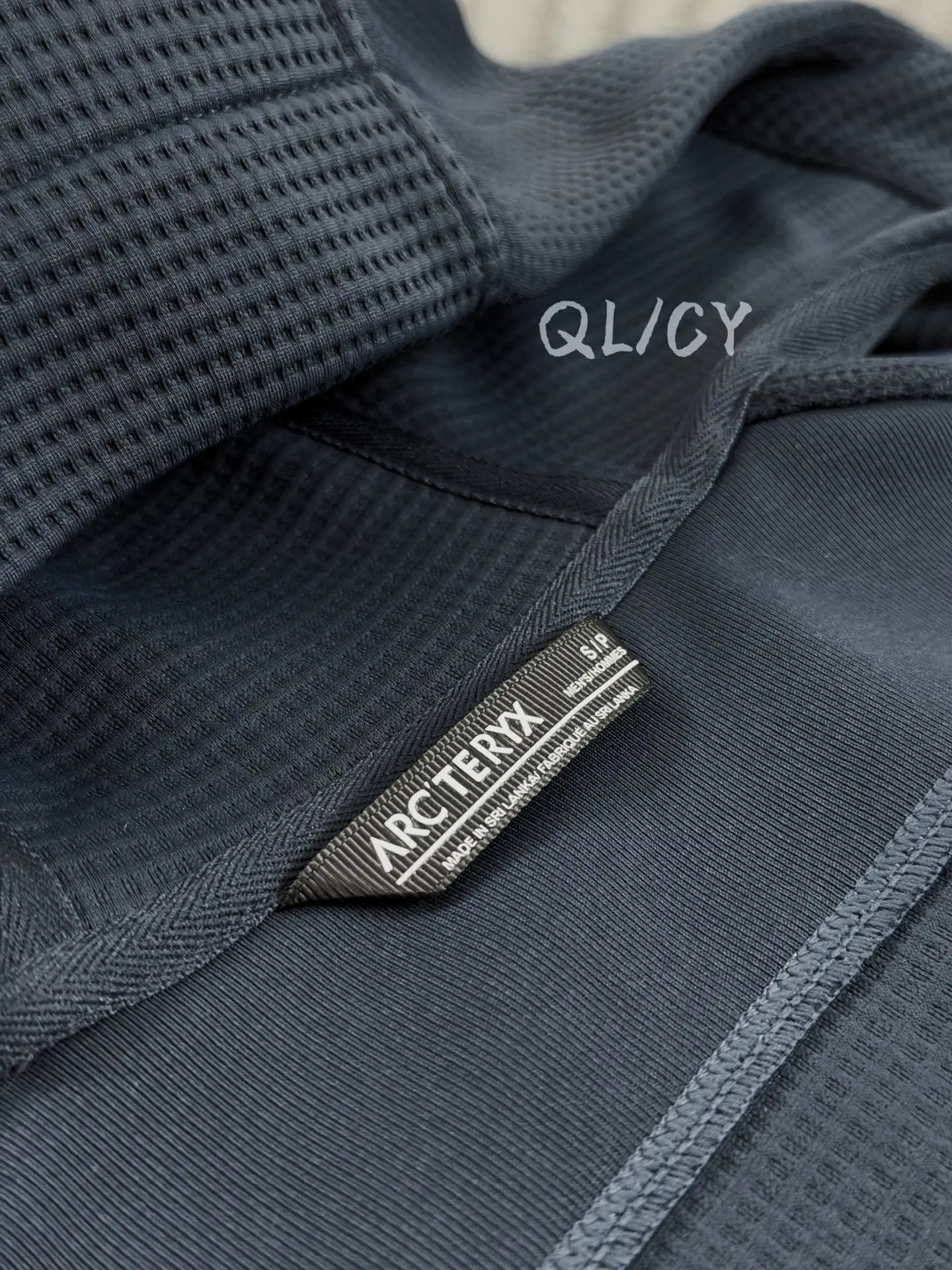 Olera Waffle-Knit Hooded Jacket D28020893 — view 9