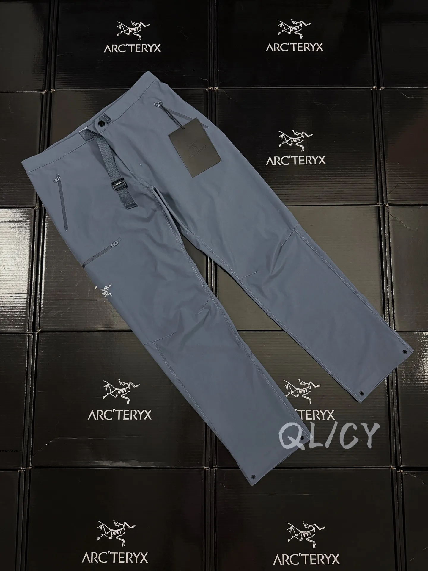 Gamma Lightweight Softshell Trousers D28020839 — view 2