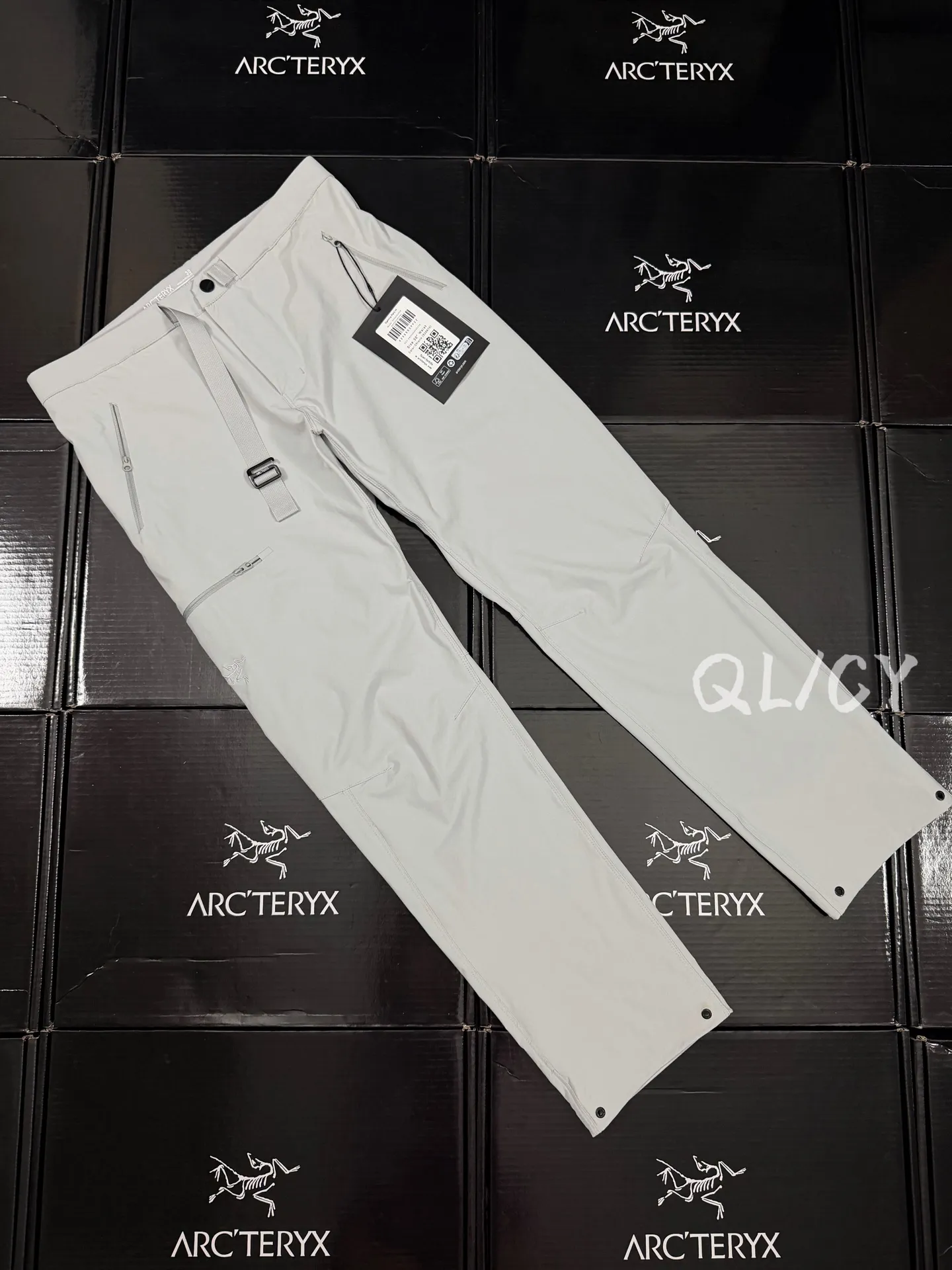 Gamma Lightweight Softshell Trousers D28020836 — view 2
