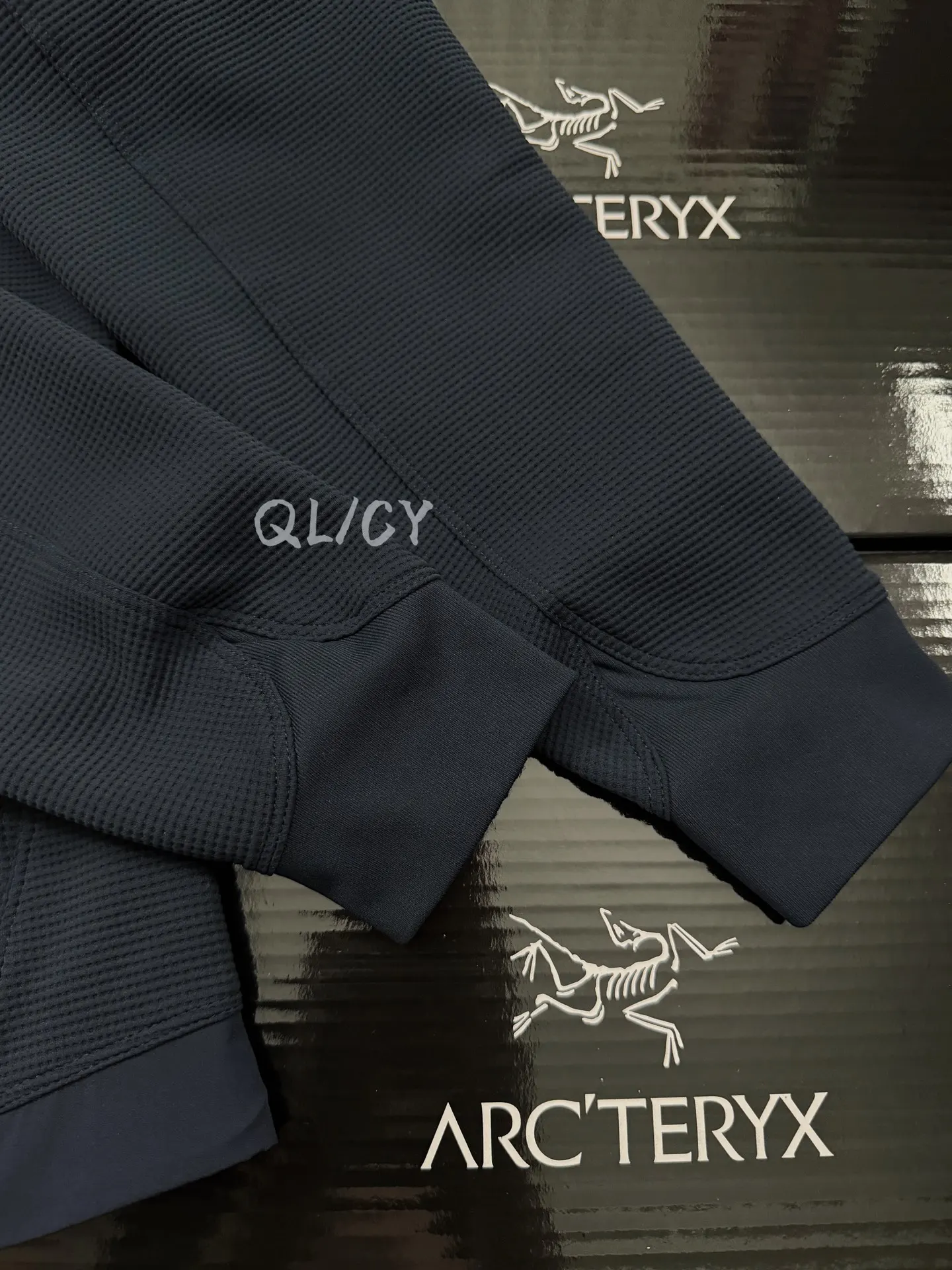 Waffle-Knit Zip-Up Performance Jacket D28020851 — view 6