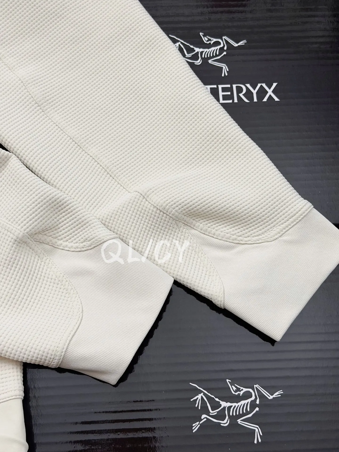 Waffle-Knit Zip-Up Performance Jacket D28020853 — view 2