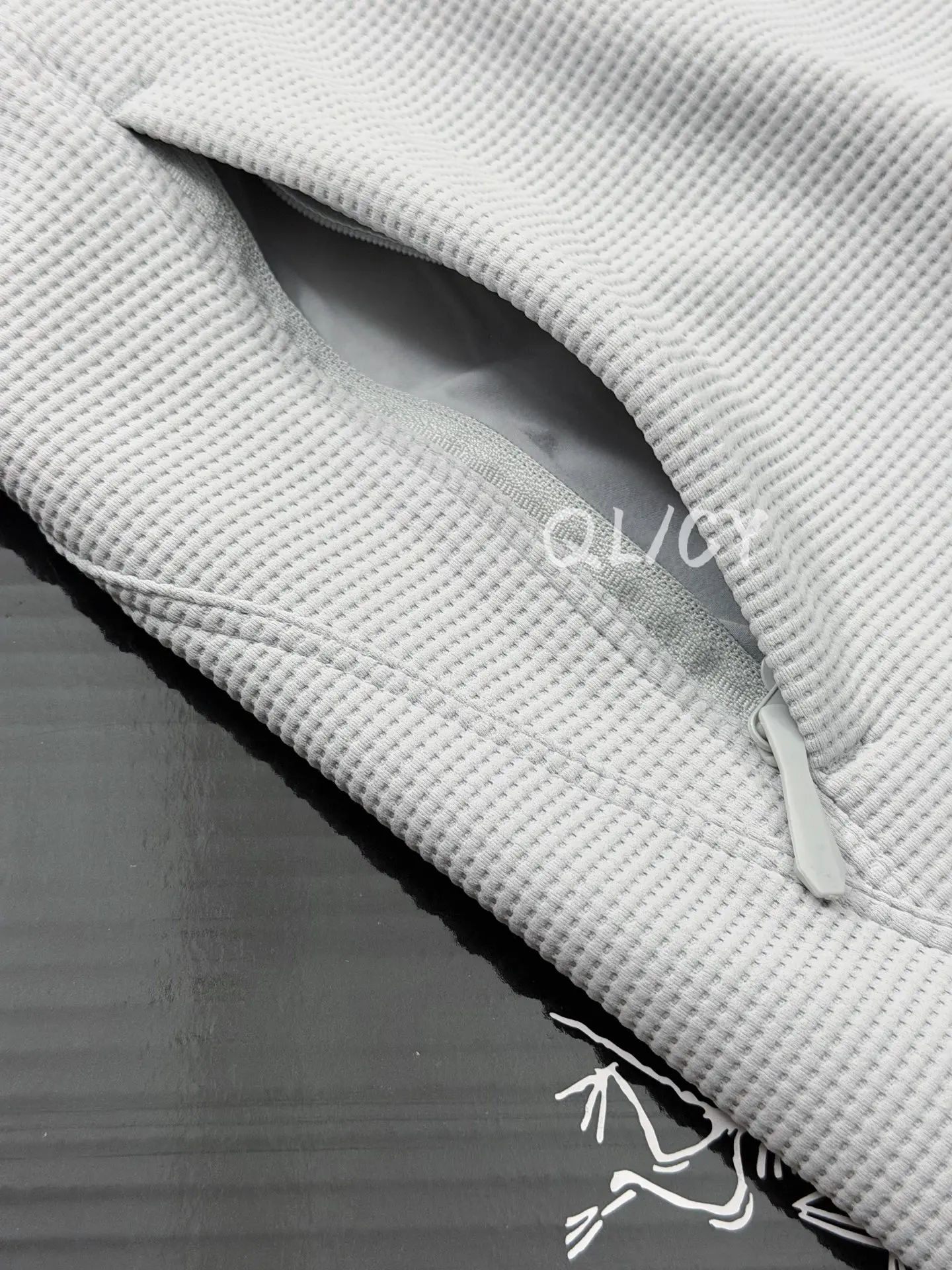 Waffle-Knit Zip-Up Outdoor Jacket D28020852 — view 5