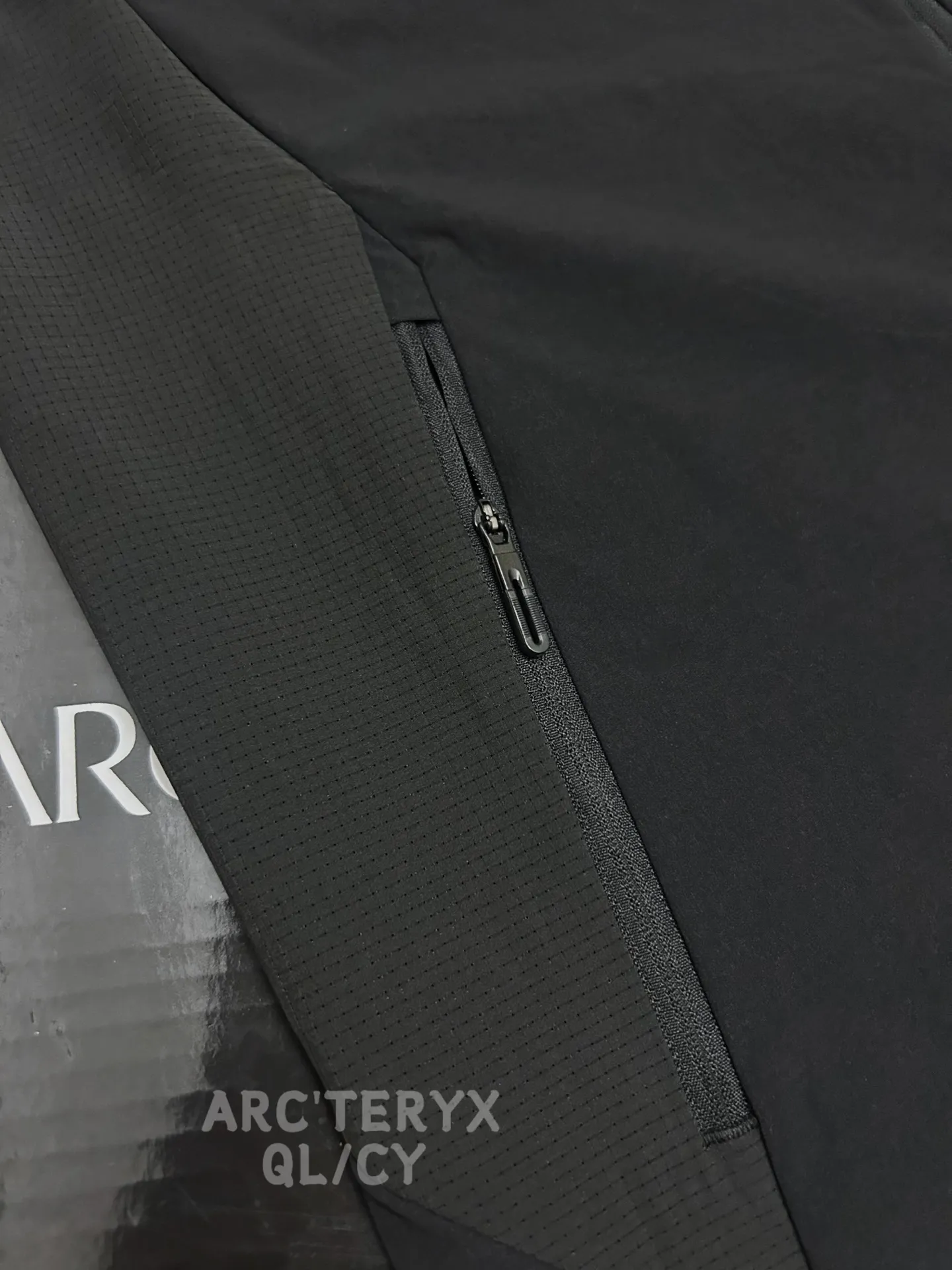 Incendo Airshell Lightweight Windshell Jacket D29011494 — view 2