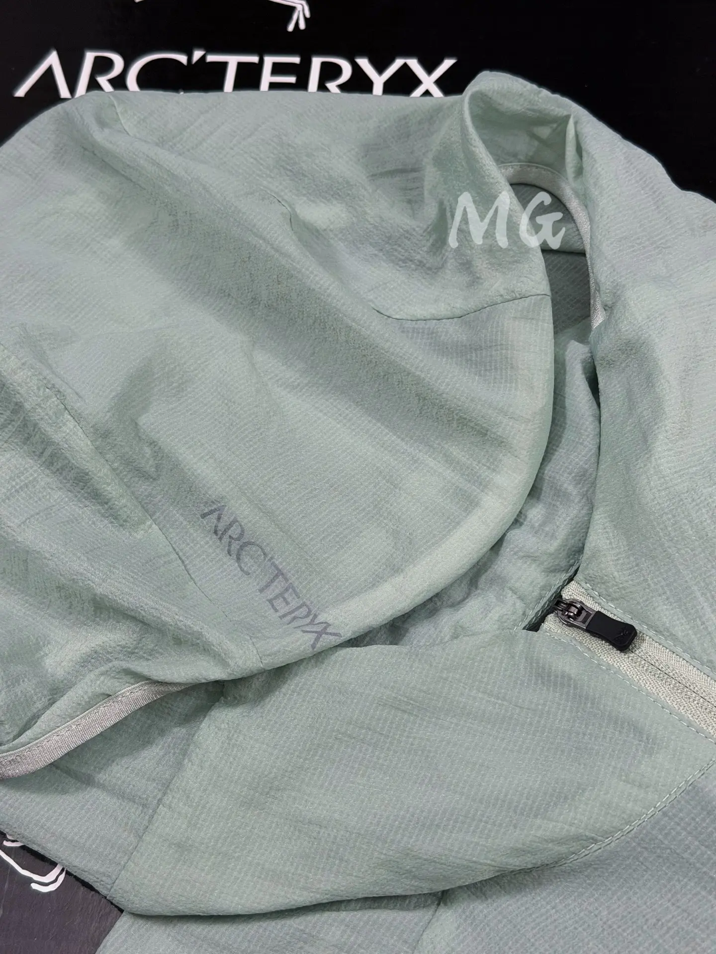 Incendo Airshell Hooded Windshell Jacket D30011478 — view 3