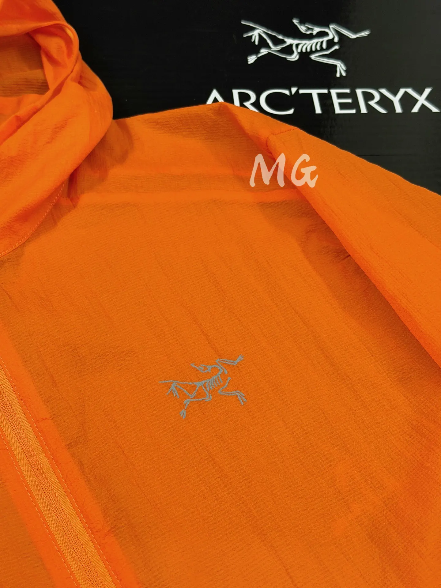 Incendo Airshell Hooded Windshell Jacket D30011477 — view 2