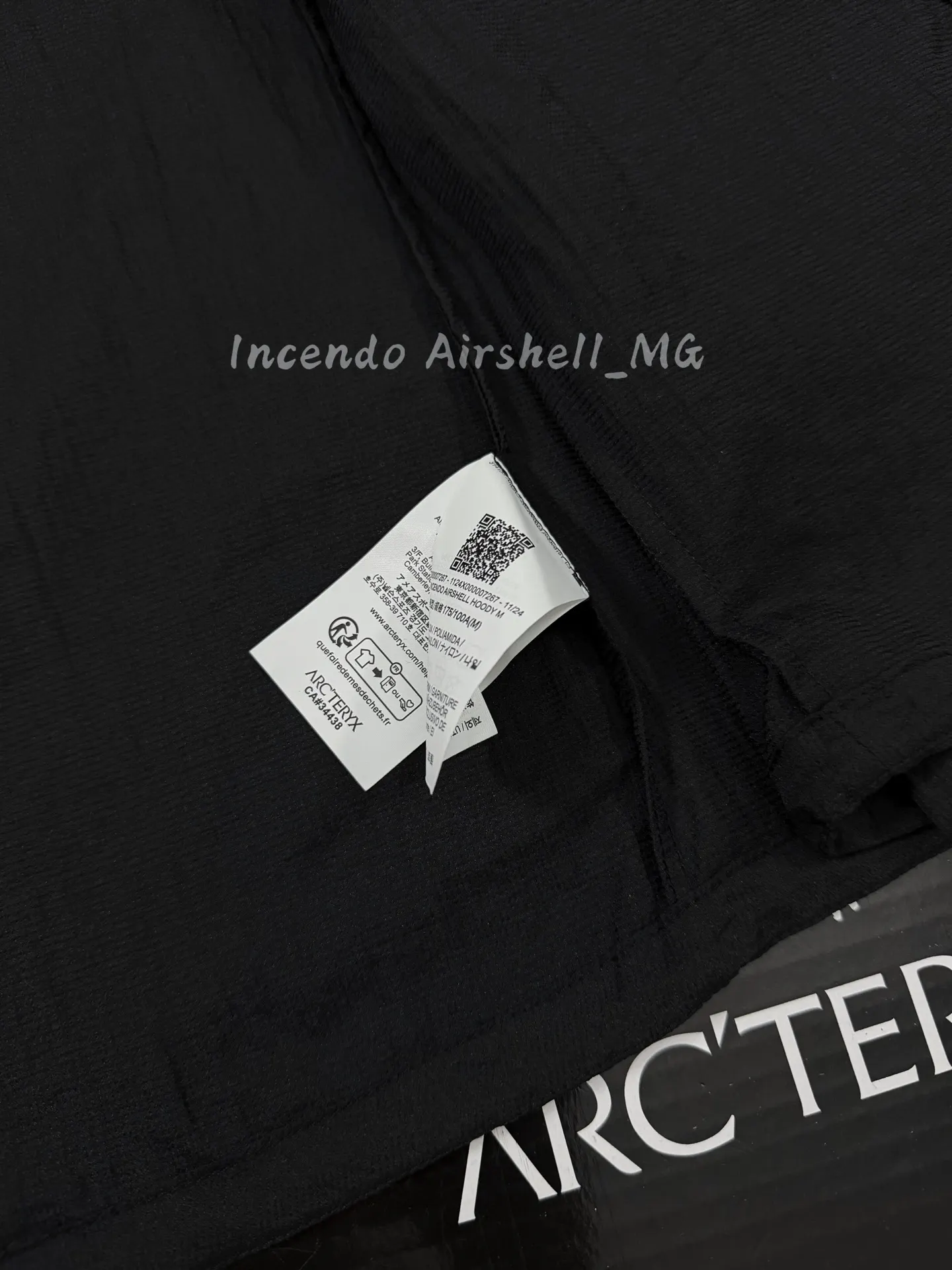 Incendo Airshell Hooded Windshell Jacket D30011480 — view 8