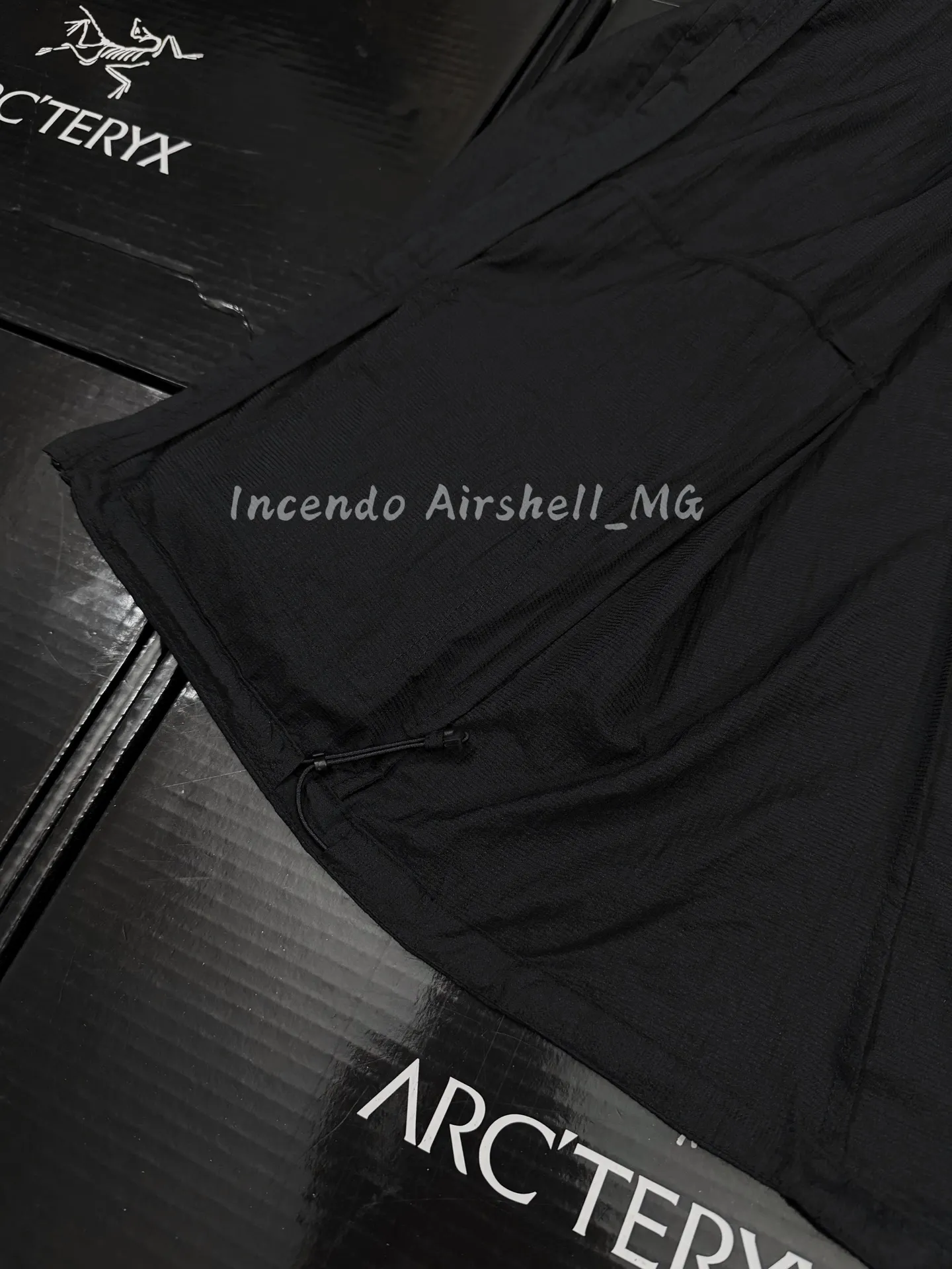 Incendo Airshell Hooded Windshell Jacket D30011480 — view 9