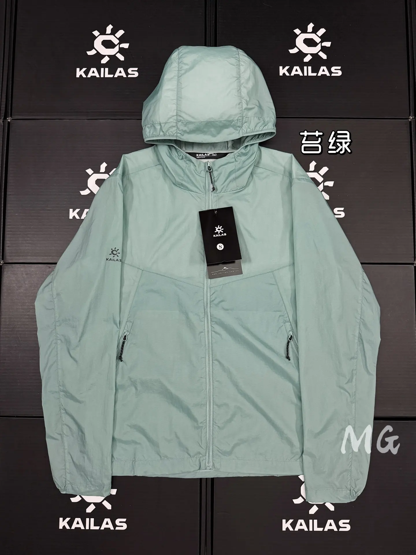 Lightweight UPF 50+ Hooded Sun Protection Jacket D30011504