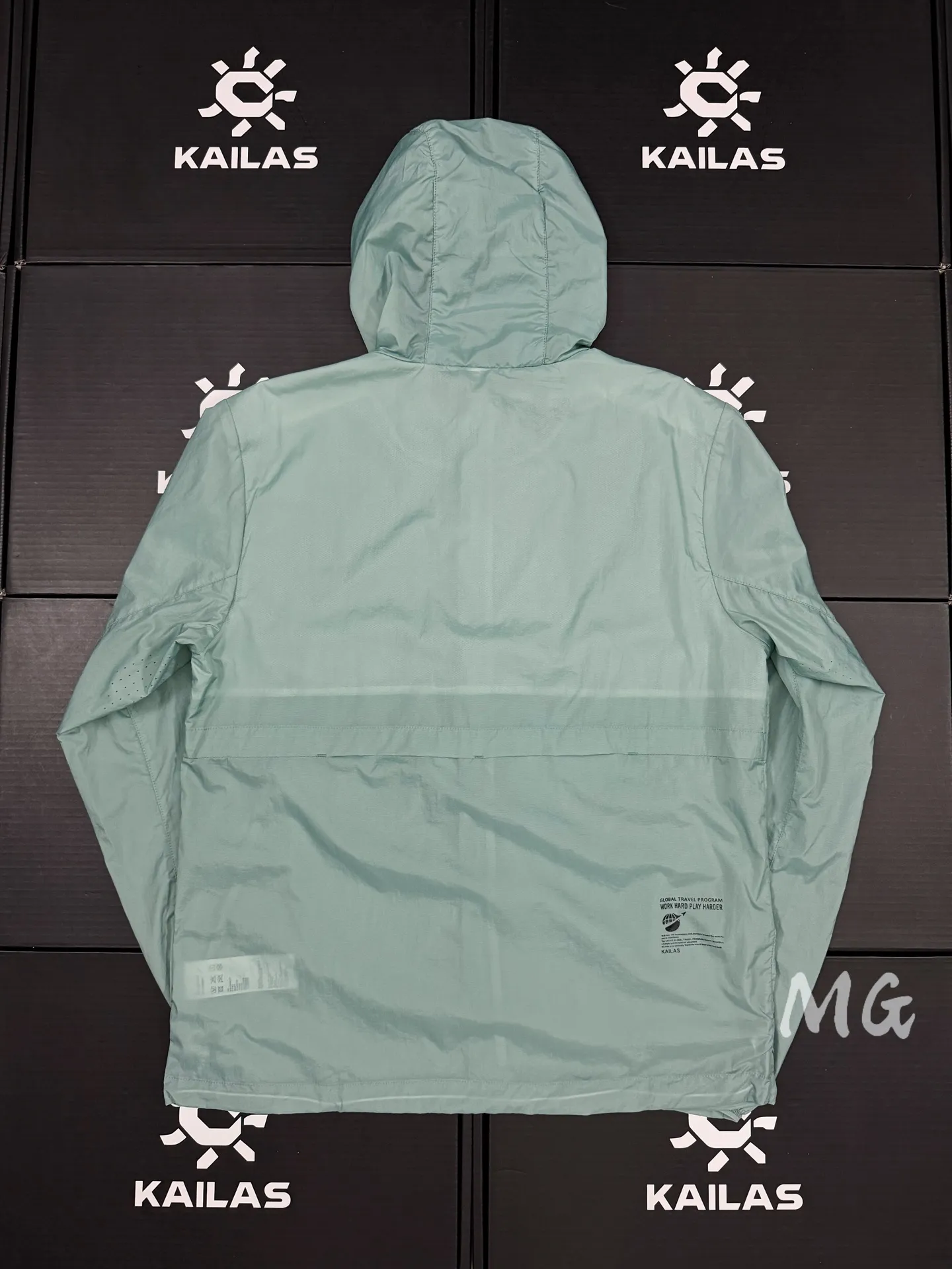 Lightweight UPF 50+ Hooded Sun Protection Jacket D30011504 — view 2