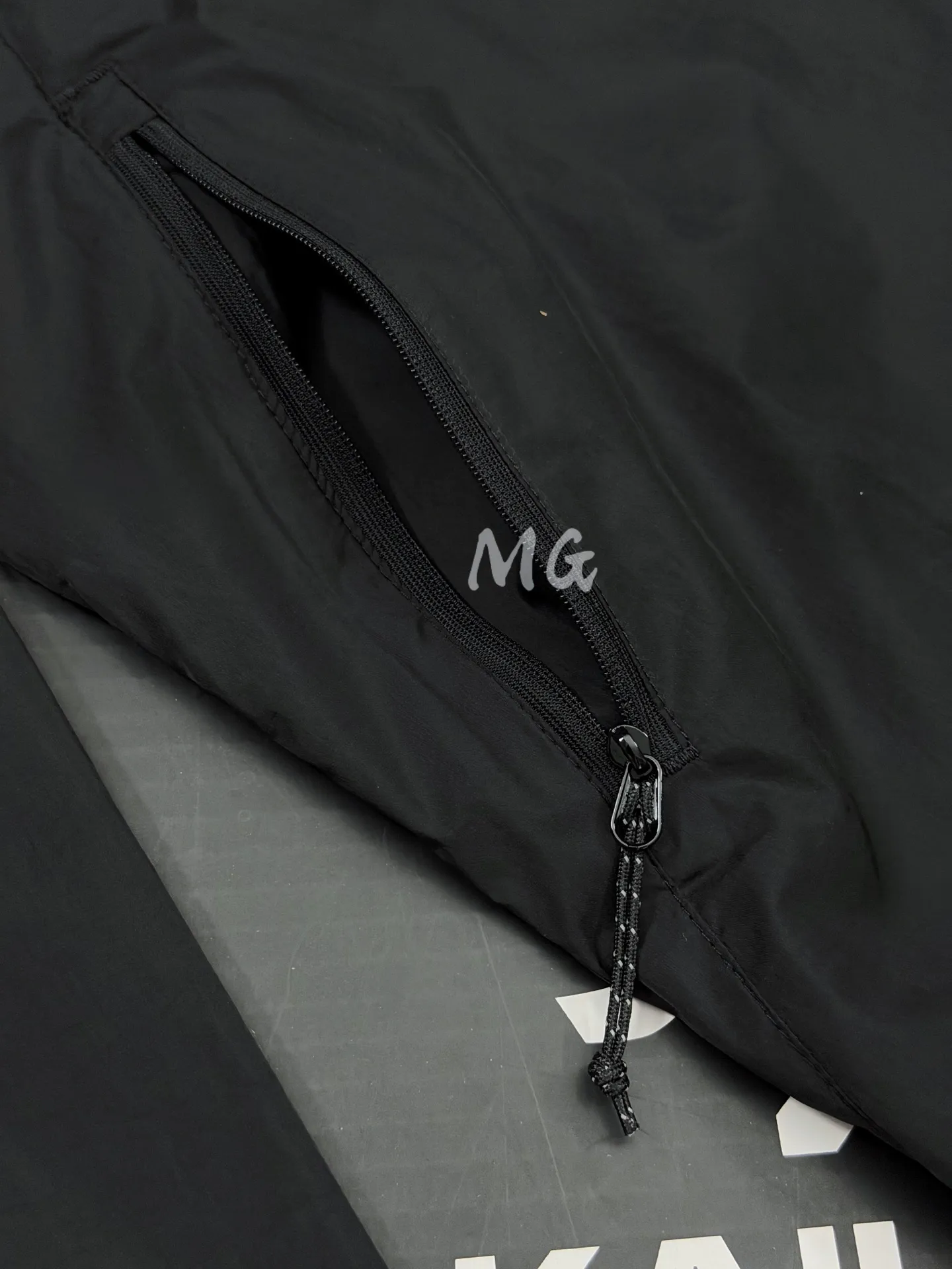 Lightweight UPF 50+ Hooded Sun Protection Jacket D30011505 — view 5