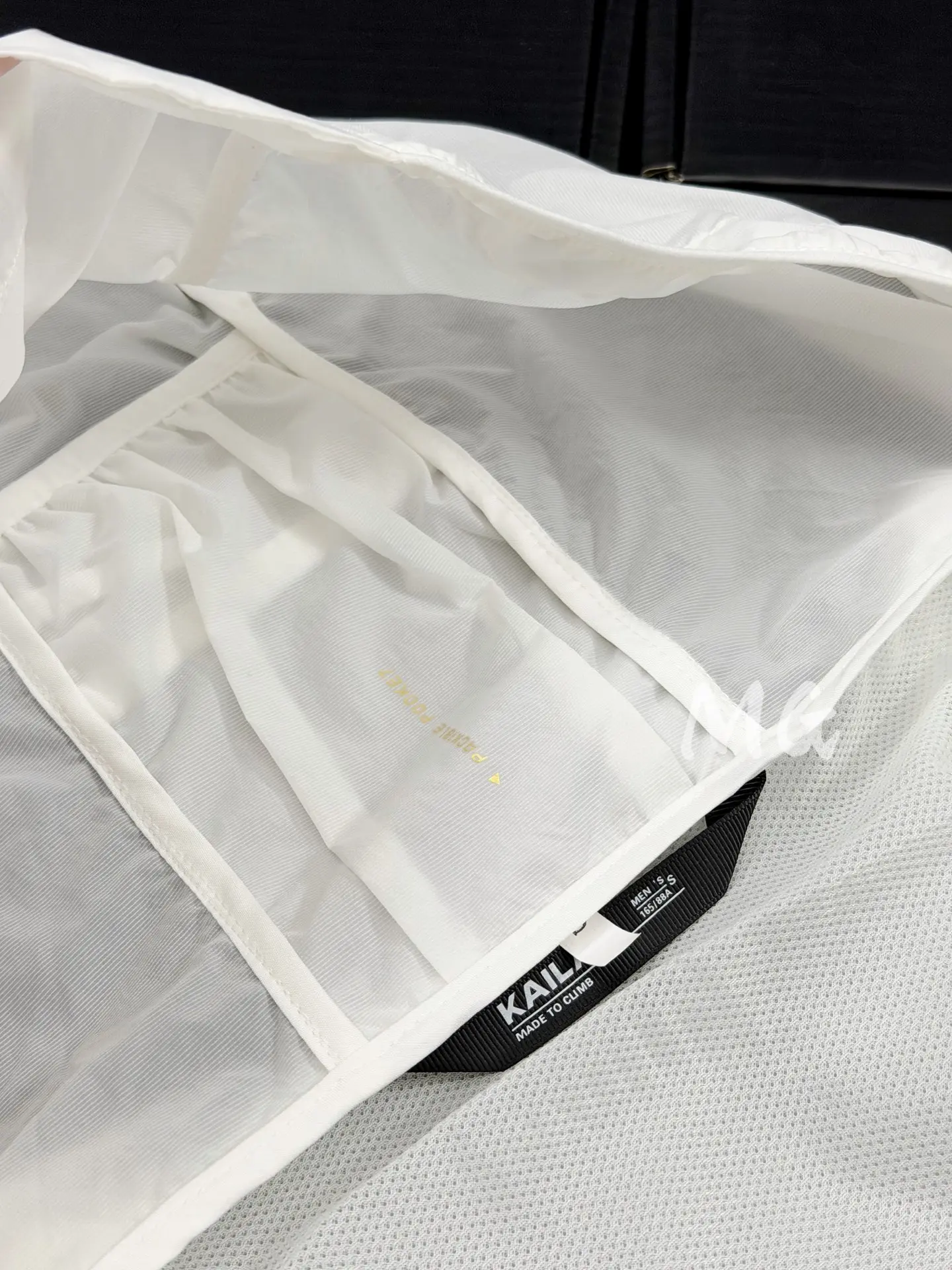 Lightweight Hooded Sun Protection Jacket D30011506 — view 9