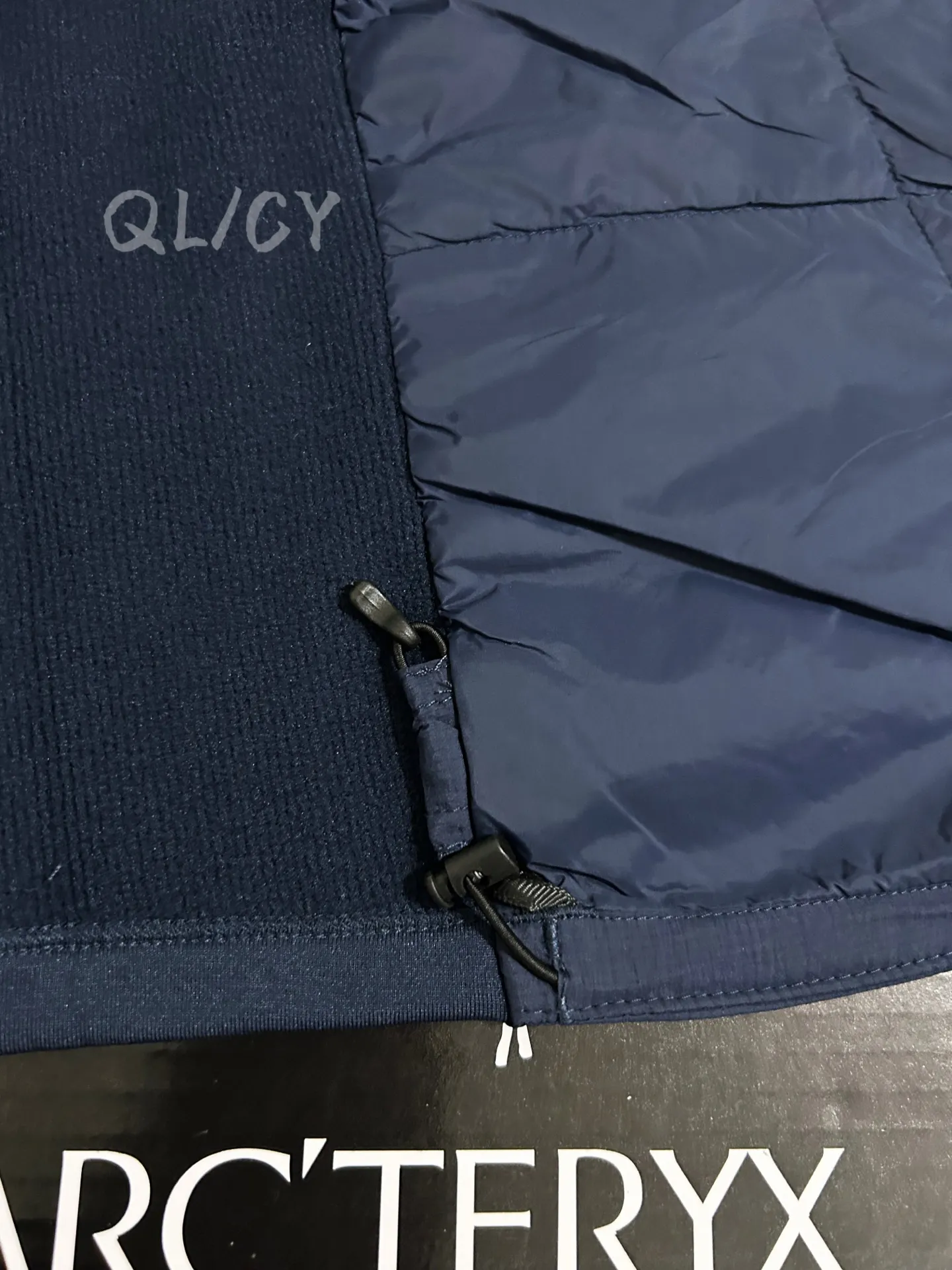 Atom Lightweight Insulated Vest D30020869 — view 6