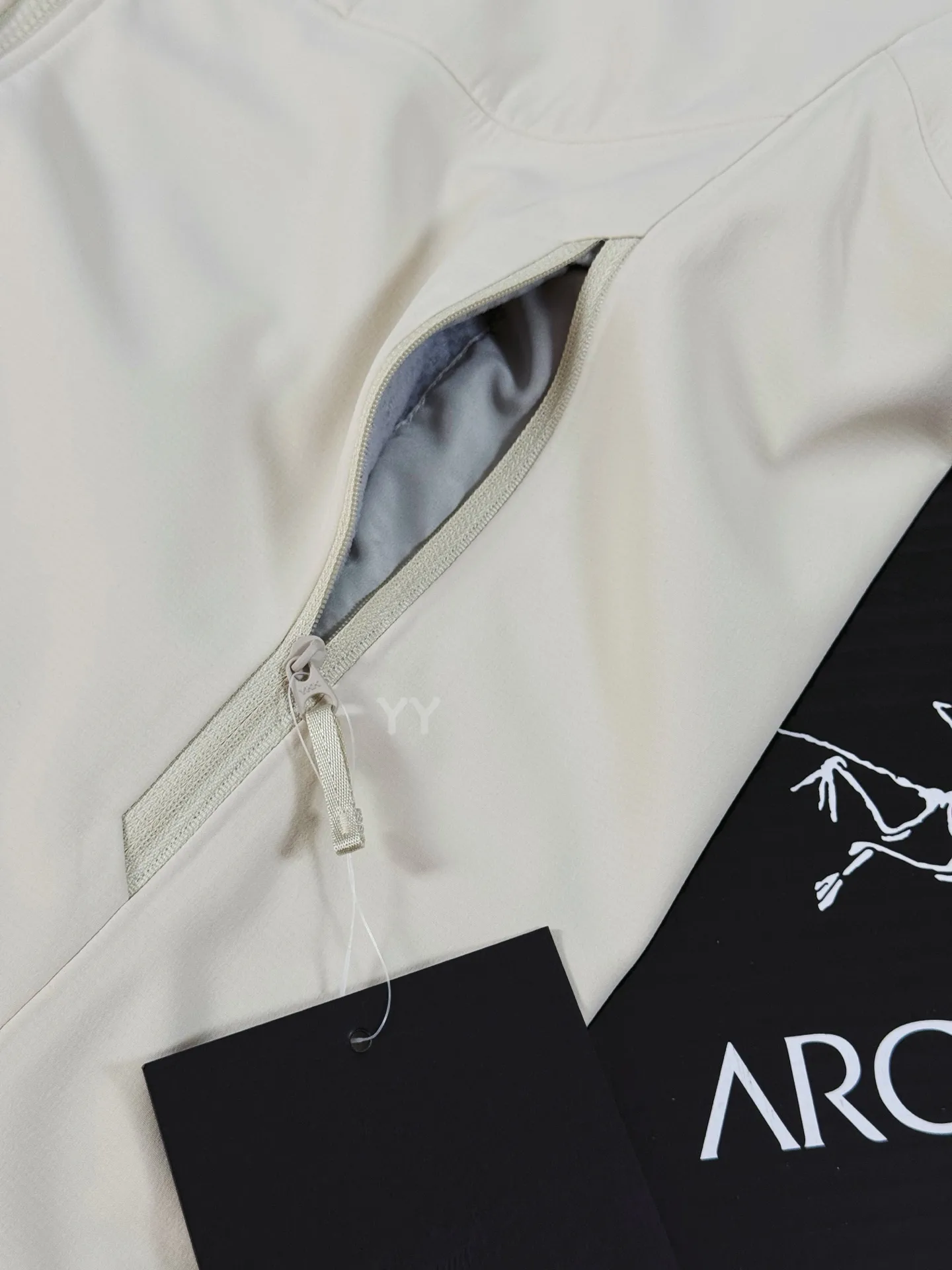 Gamma MX Hooded Softshell Jacket D31020582 — view 6