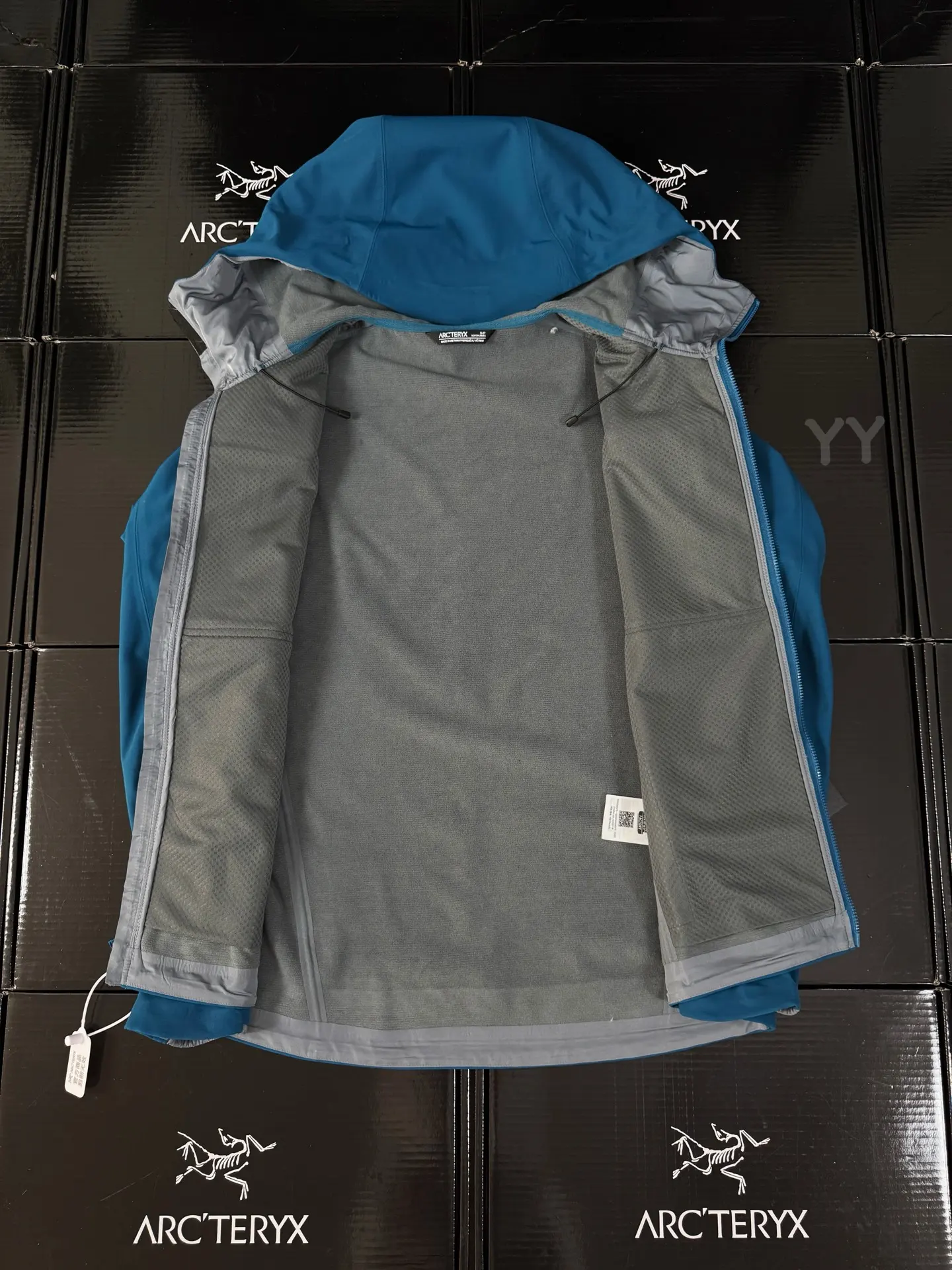 Gamma MX Hooded Softshell Jacket D31020580 — view 7