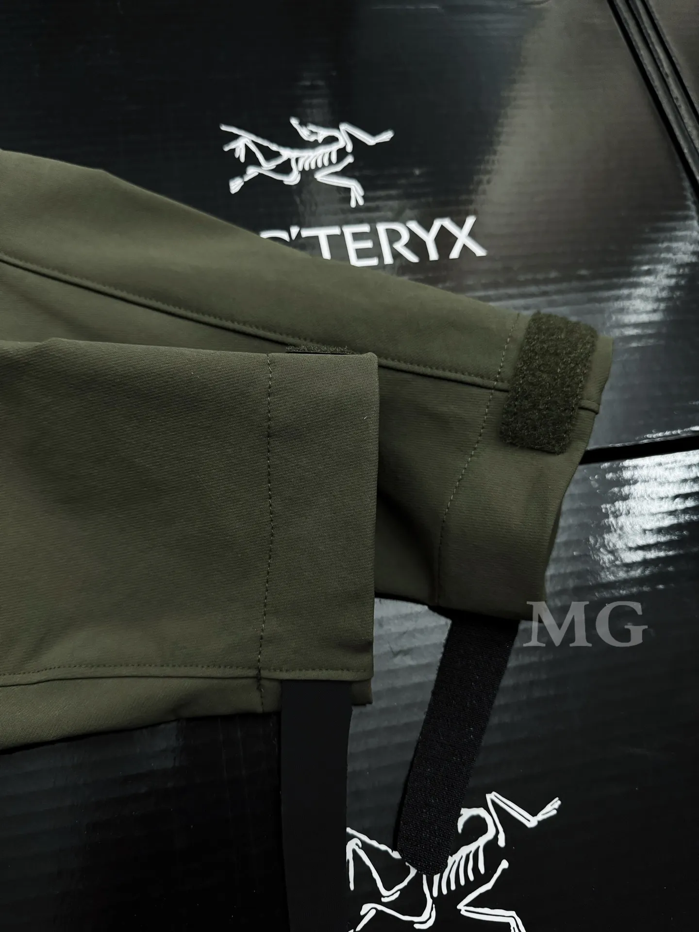 Leaf Patrol AR Softshell Jacket D31020627 — view 9