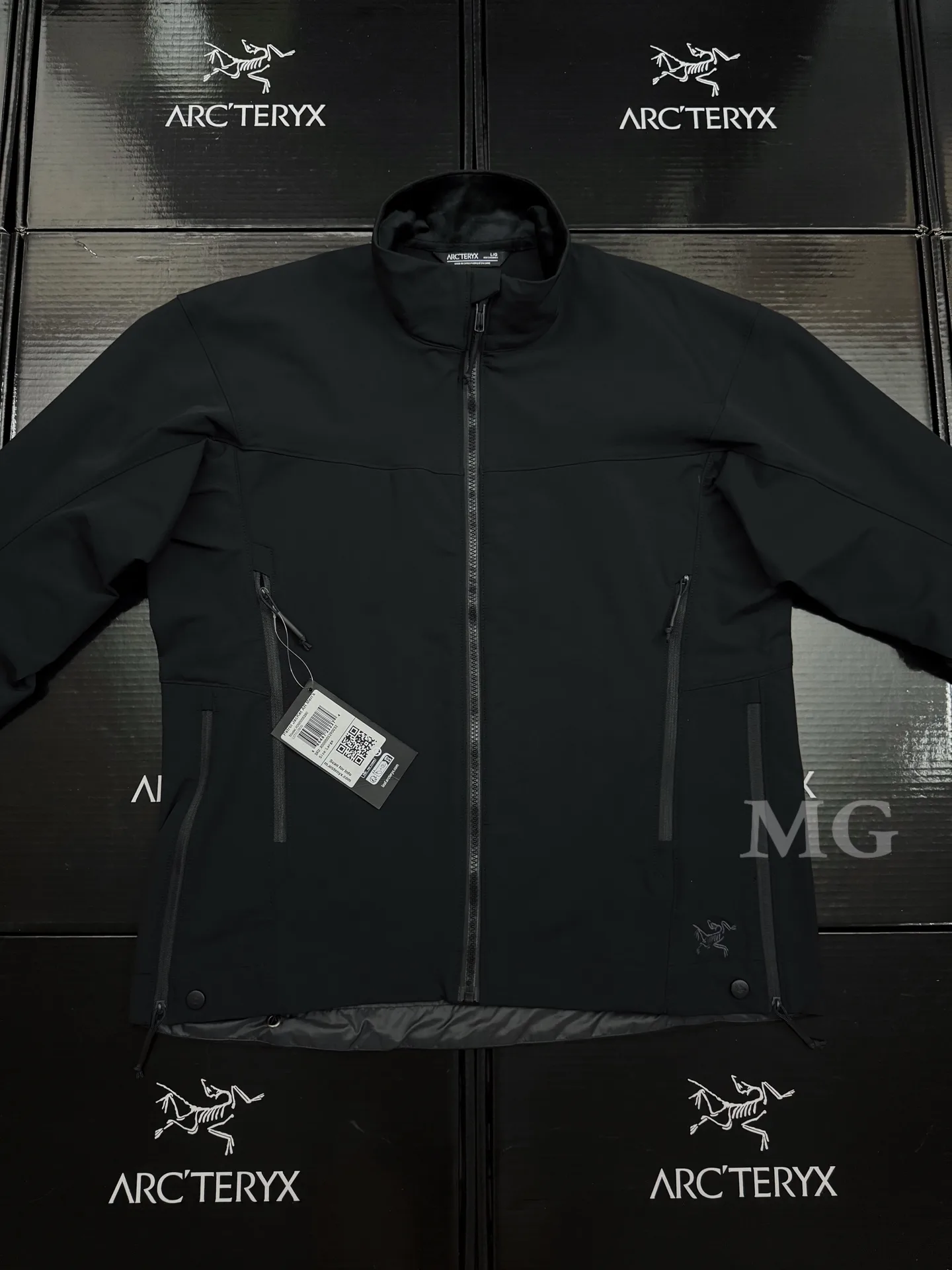Leaf Patrol AR Softshell Jacket D31020628 — view 2