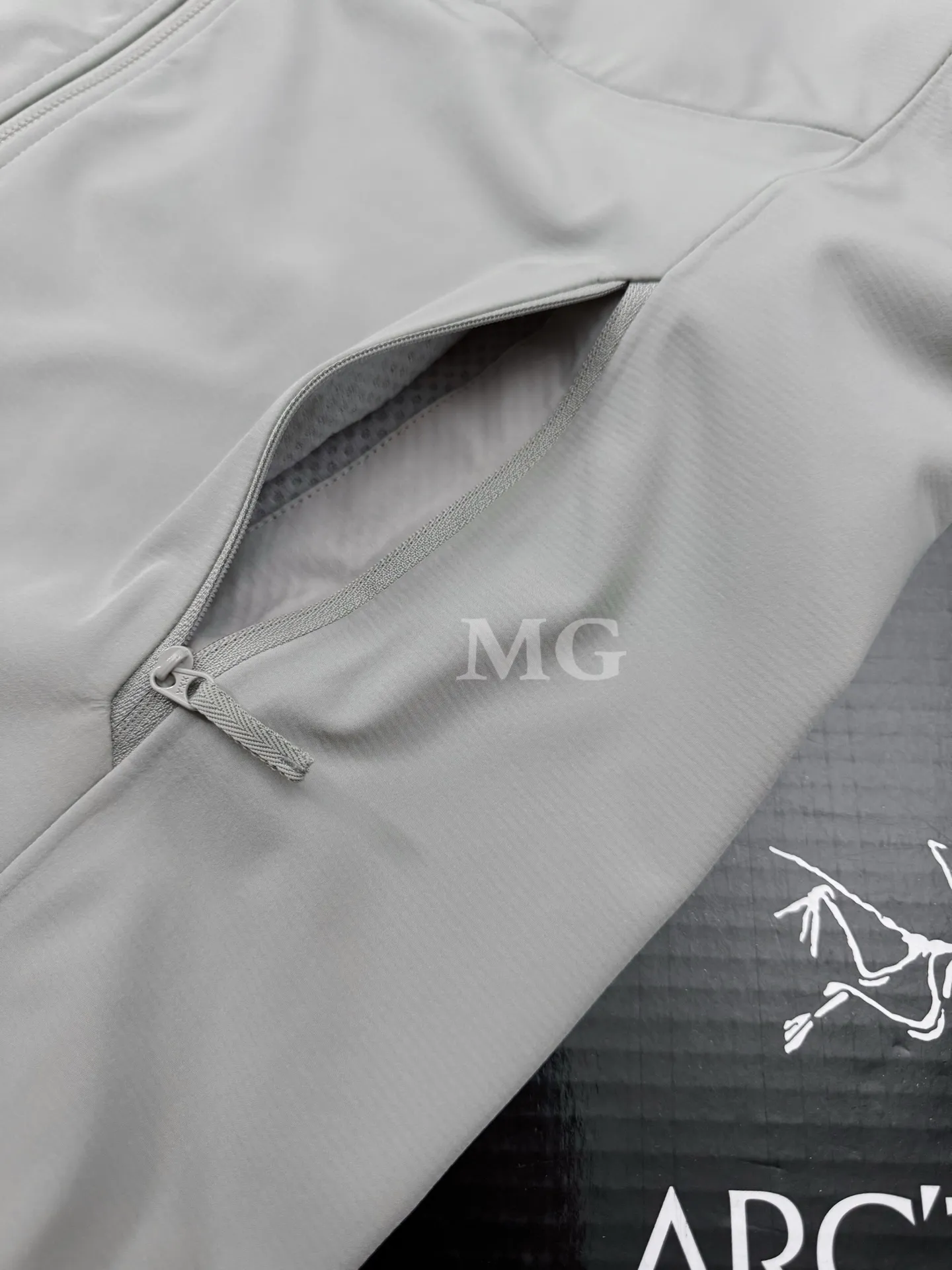Gamma MX Hoody Softshell Jacket D31020747 — view 6
