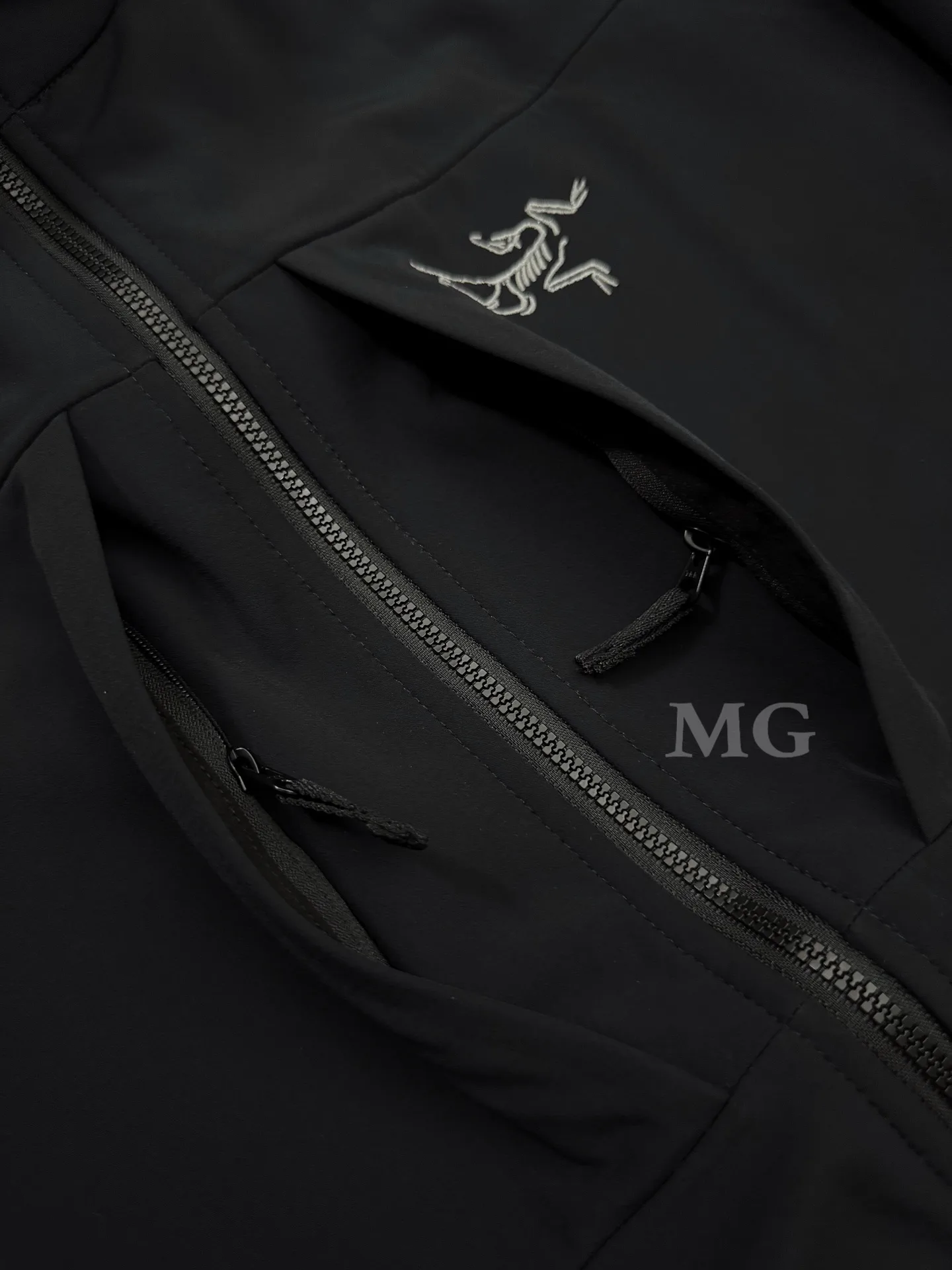 Gamma MX Softshell Hoody Jacket D31020746 — view 6