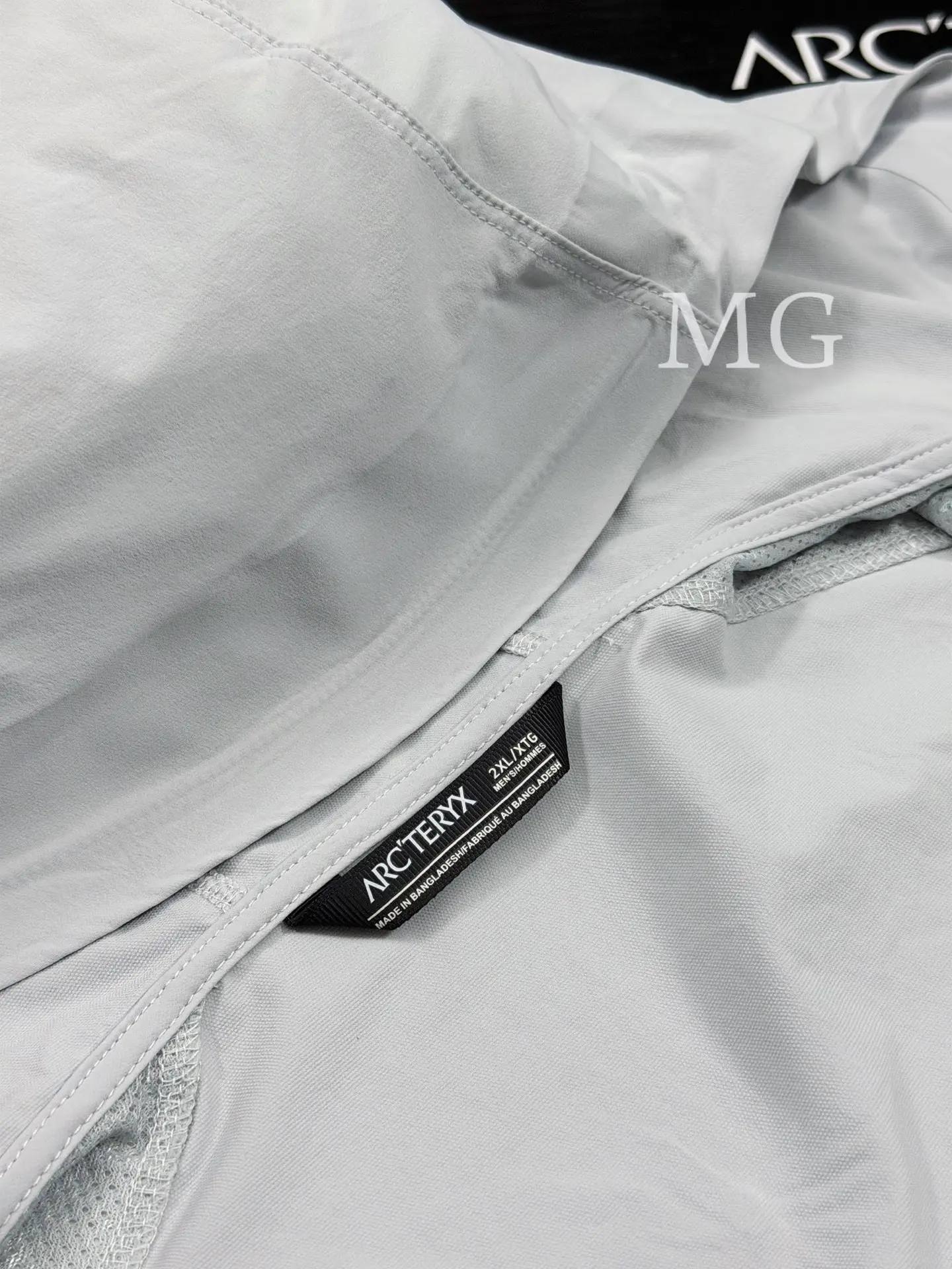 Gamma Lightweight Hooded Softshell Jacket D31020805 — view 9