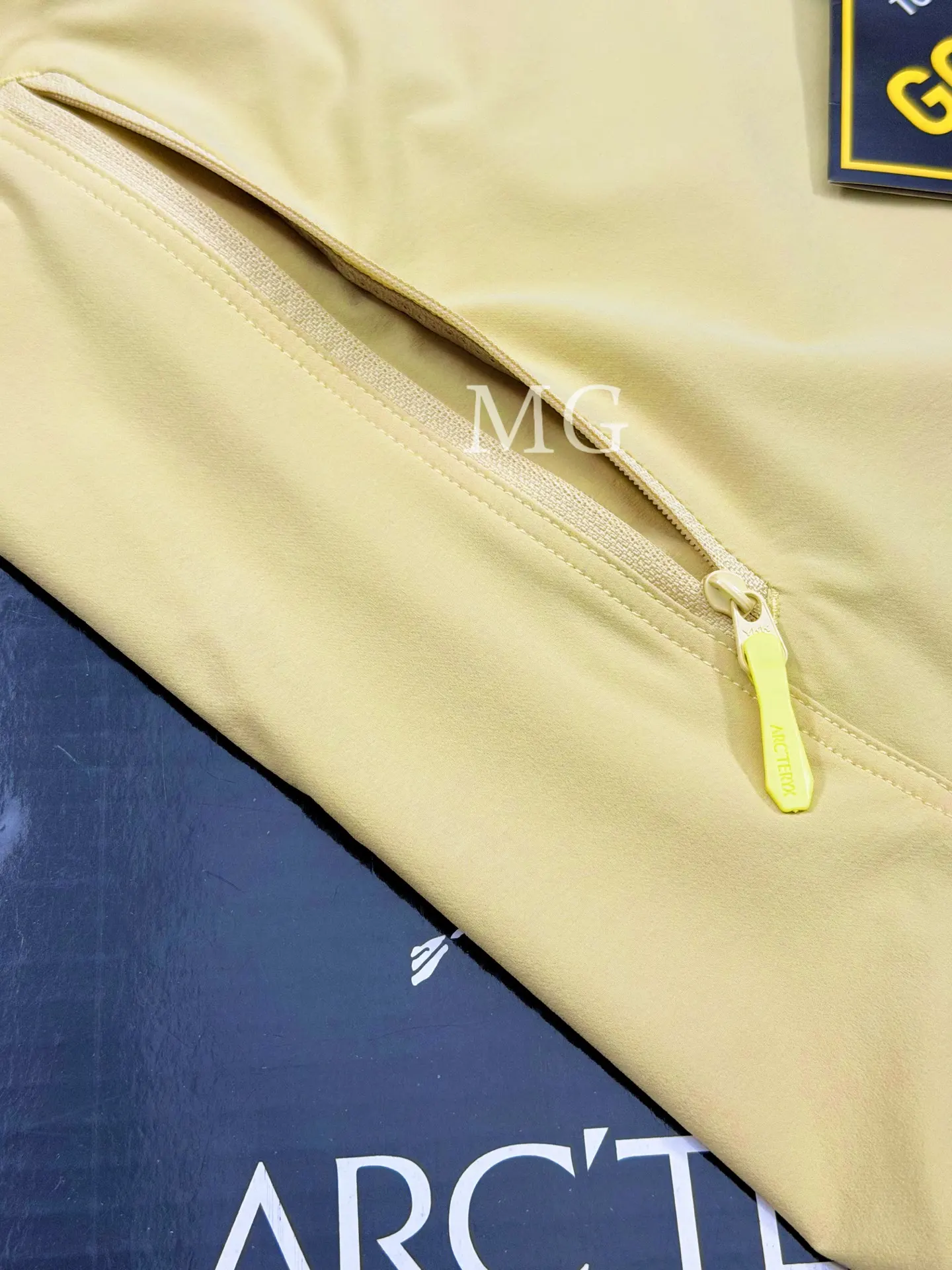 Gamma Lightweight Hooded Softshell Jacket D31020806 — view 5