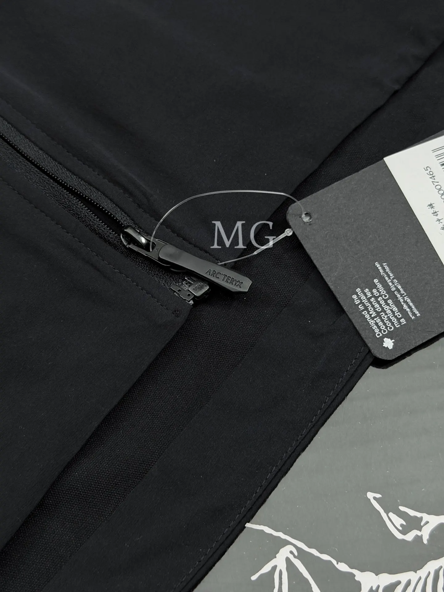 Gamma Lightweight Hooded Softshell Jacket D31020804 — view 6