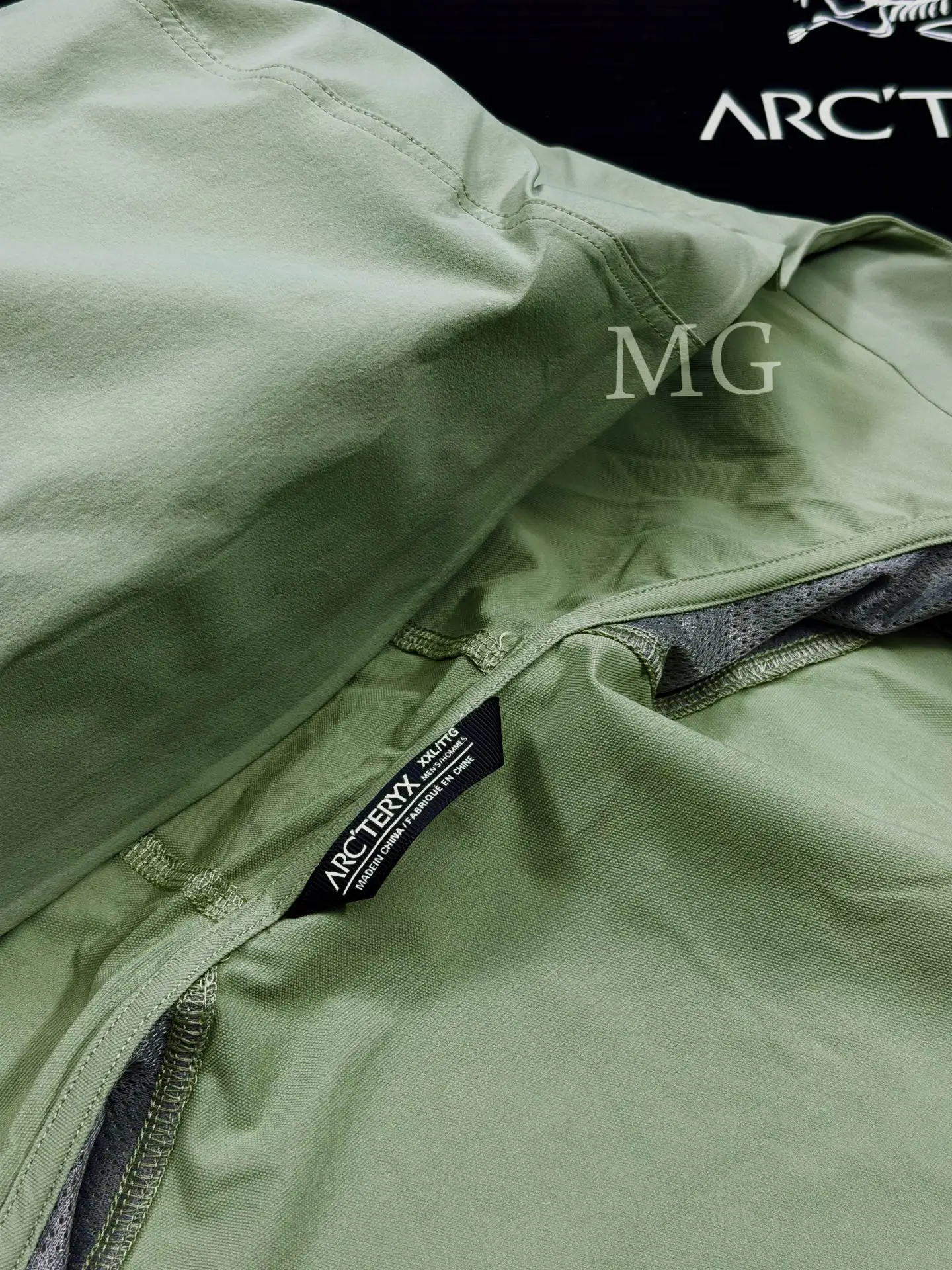 Gamma Lightweight Hooded Softshell Jacket D31020811 — view 8