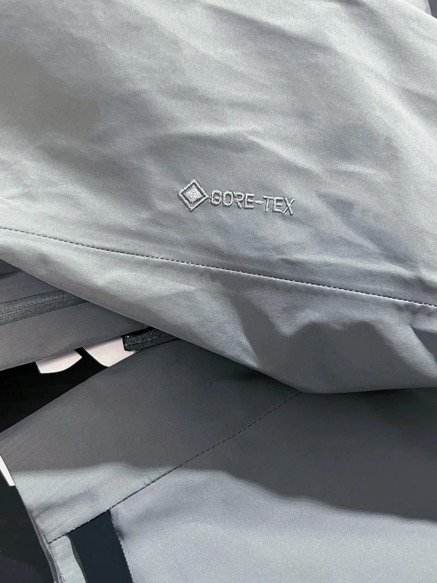 Kailas LT GORE-TEX Waterproof Hardshell Jacket D31020601 — view 3