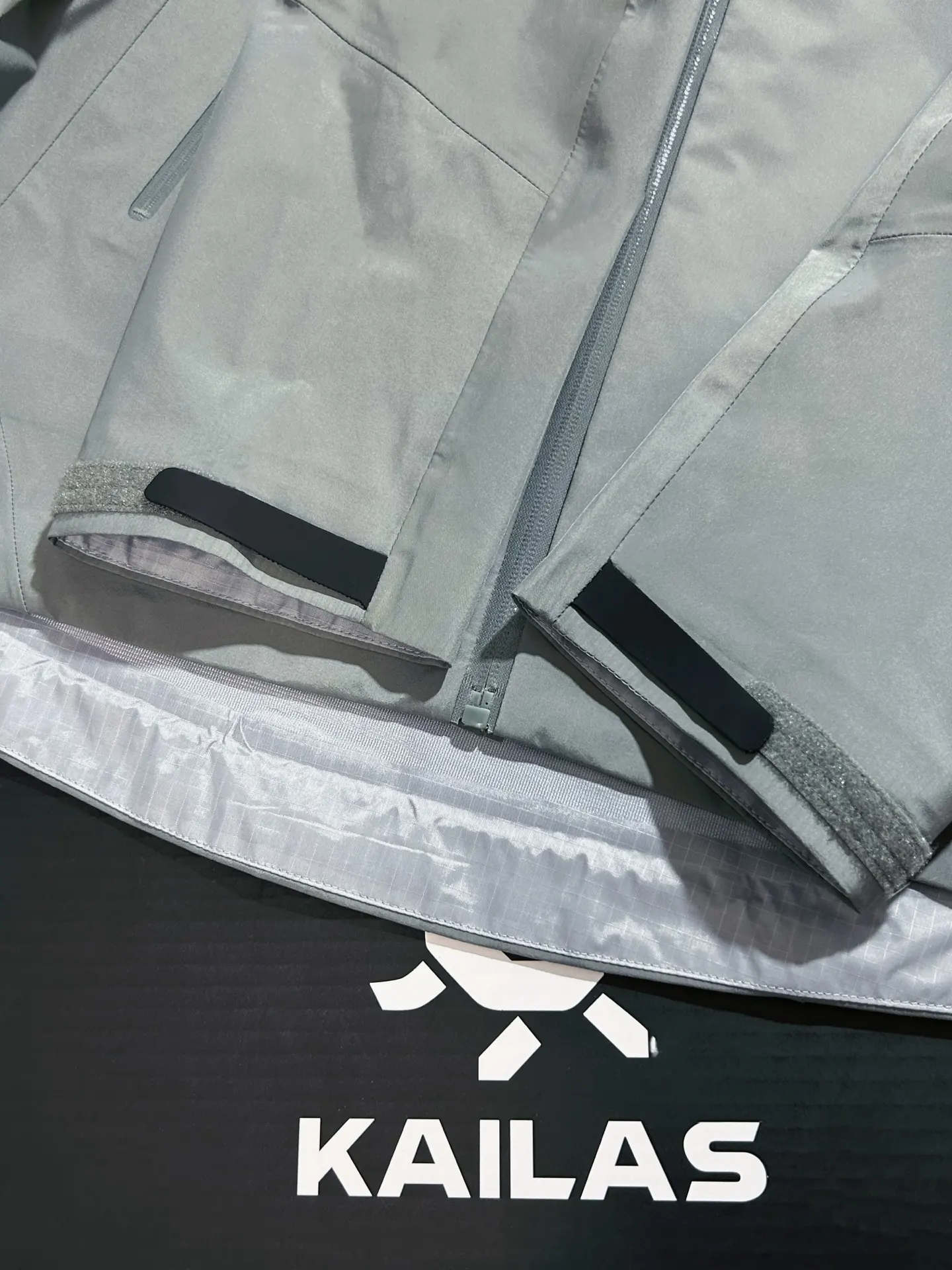 Kailas LT GORE-TEX Waterproof Hardshell Jacket D31020601 — view 6