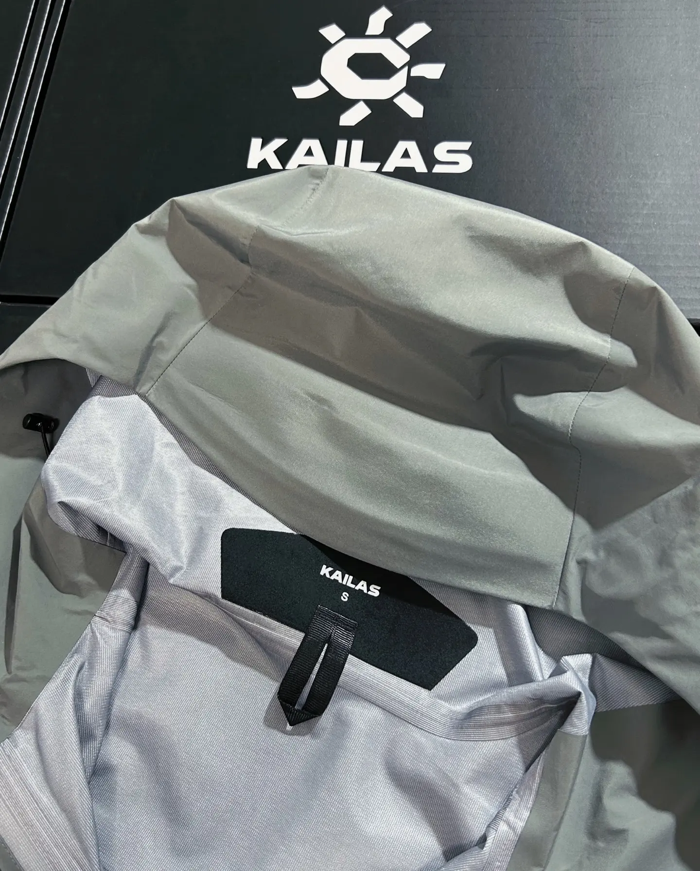 Kailas LT GORE-TEX Waterproof Hardshell Jacket D31020601 — view 8