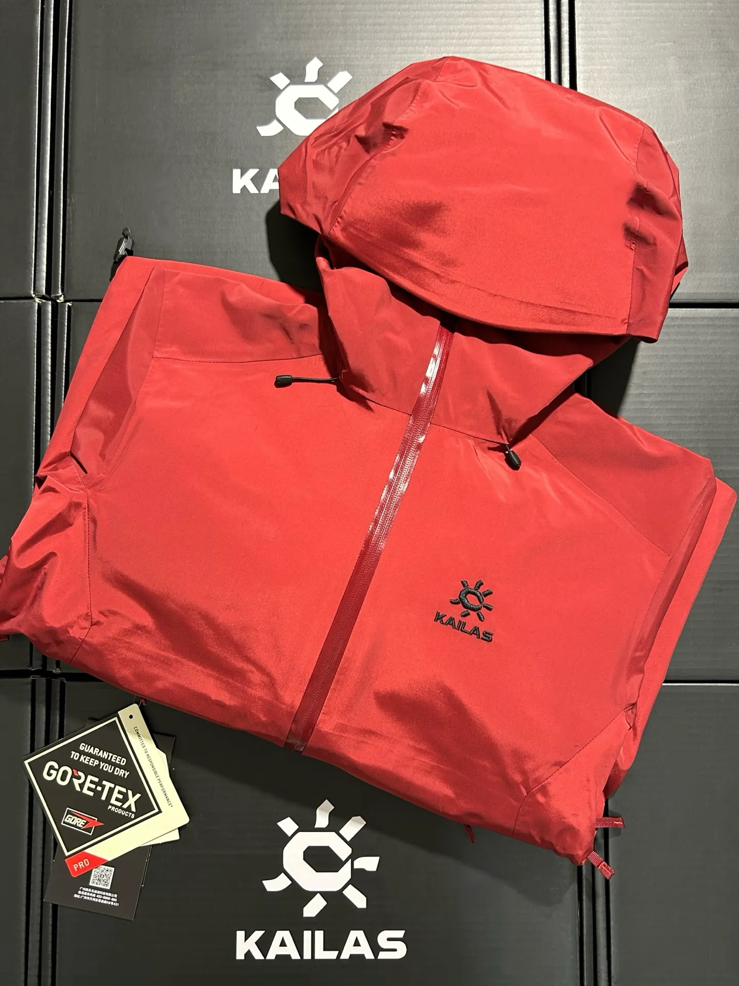 Kailas LT Waterproof GORE-TEX Hardshell Jacket D31020598 — view 2