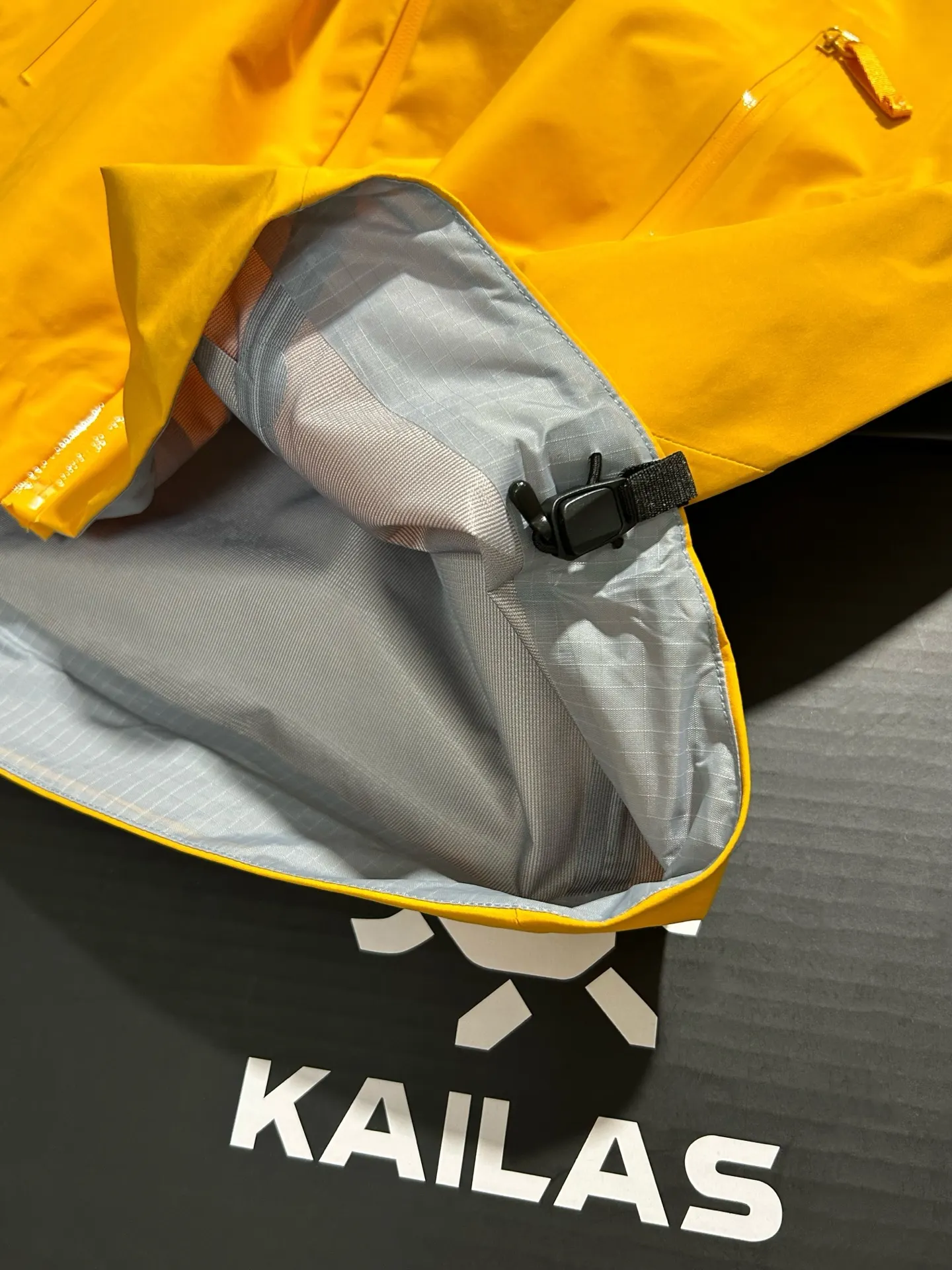 Kailas LT GORE-TEX Waterproof Hardshell Jacket D31020597 — view 5