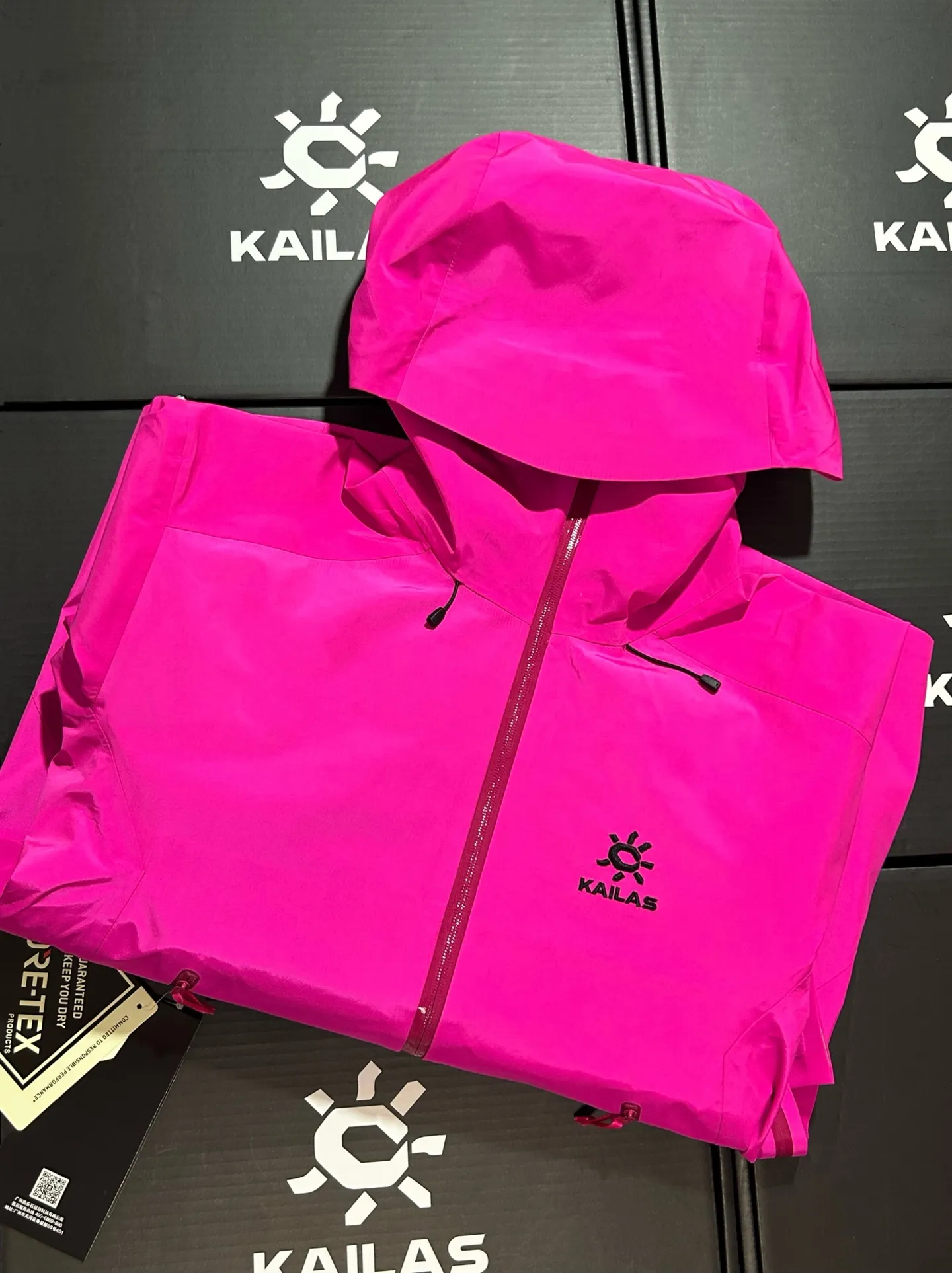 Kailas LT GORE-TEX Waterproof Hardshell Jacket D31020603 — view 2