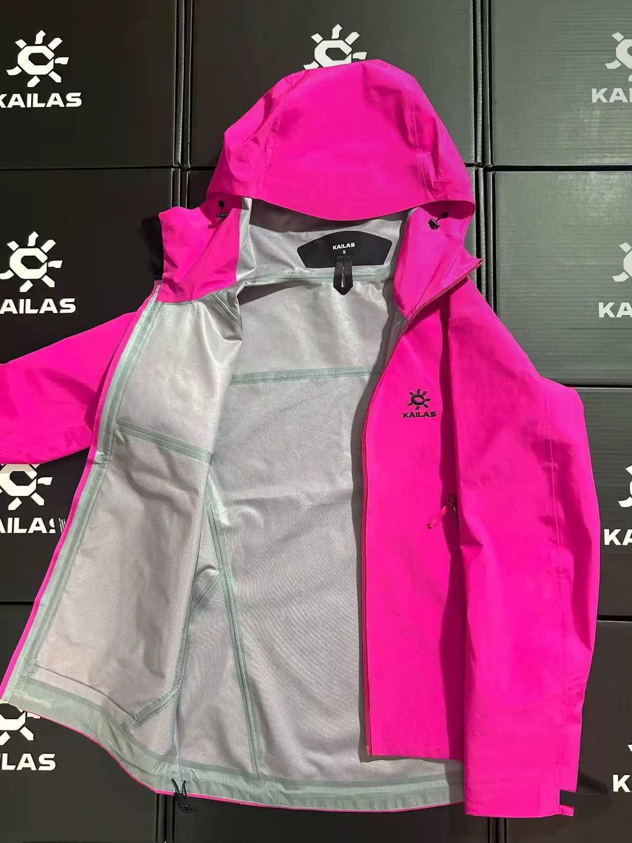 Kailas LT GORE-TEX Waterproof Hardshell Jacket D31020603 — view 9