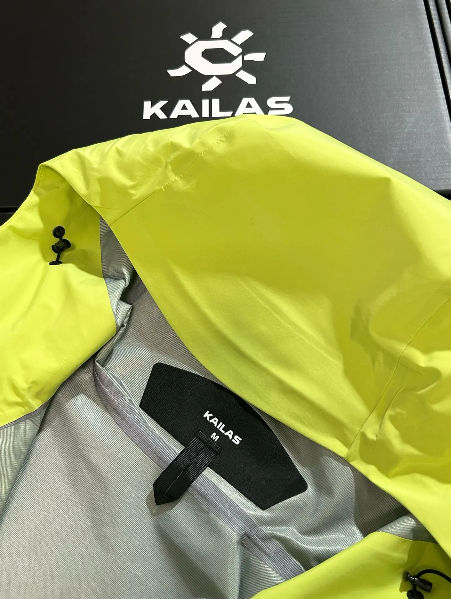 Kailas LT GORE-TEX Hardshell Hooded Jacket D31020602 — view 3