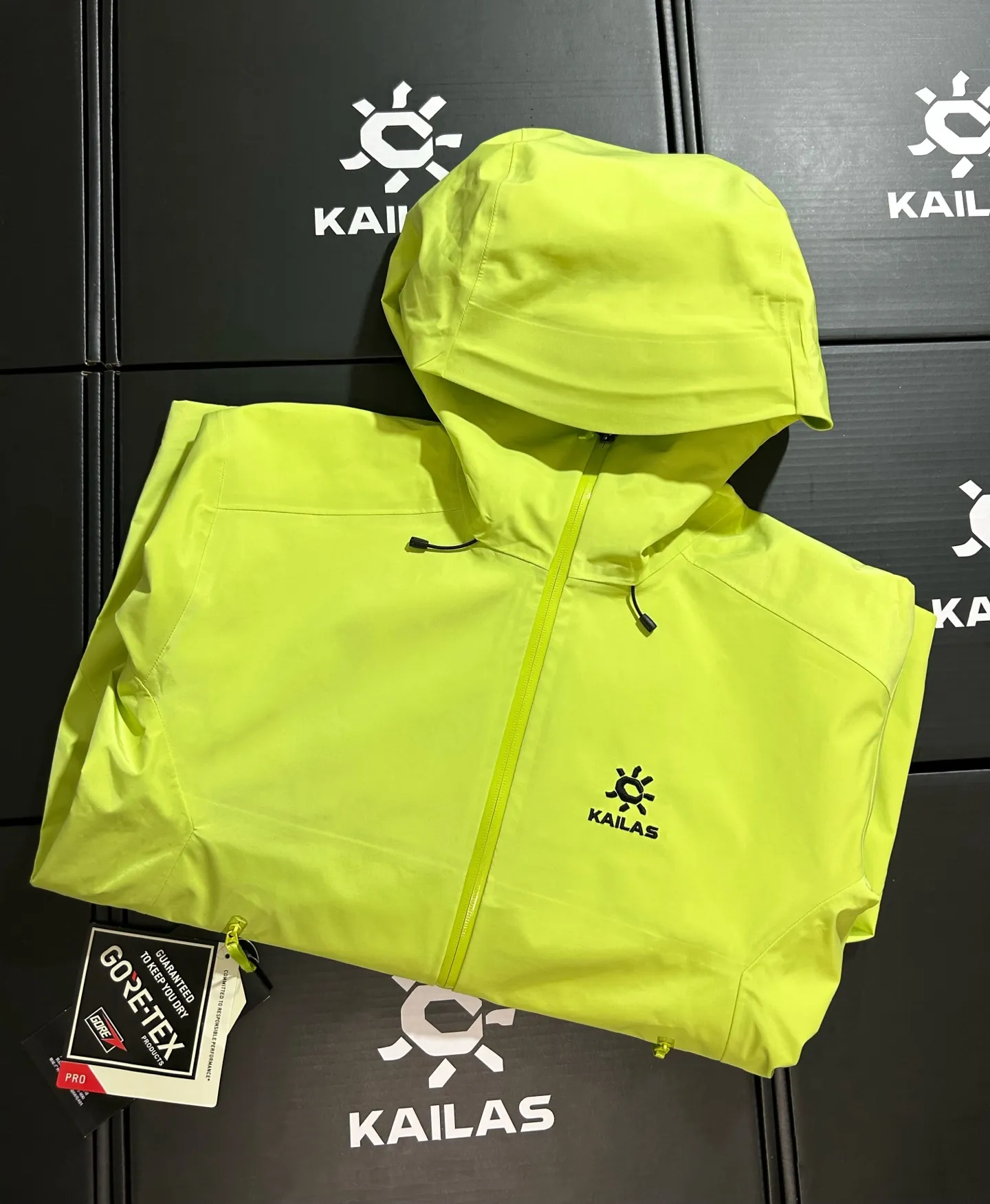 Kailas LT GORE-TEX Hardshell Hooded Jacket D31020602 — view 4