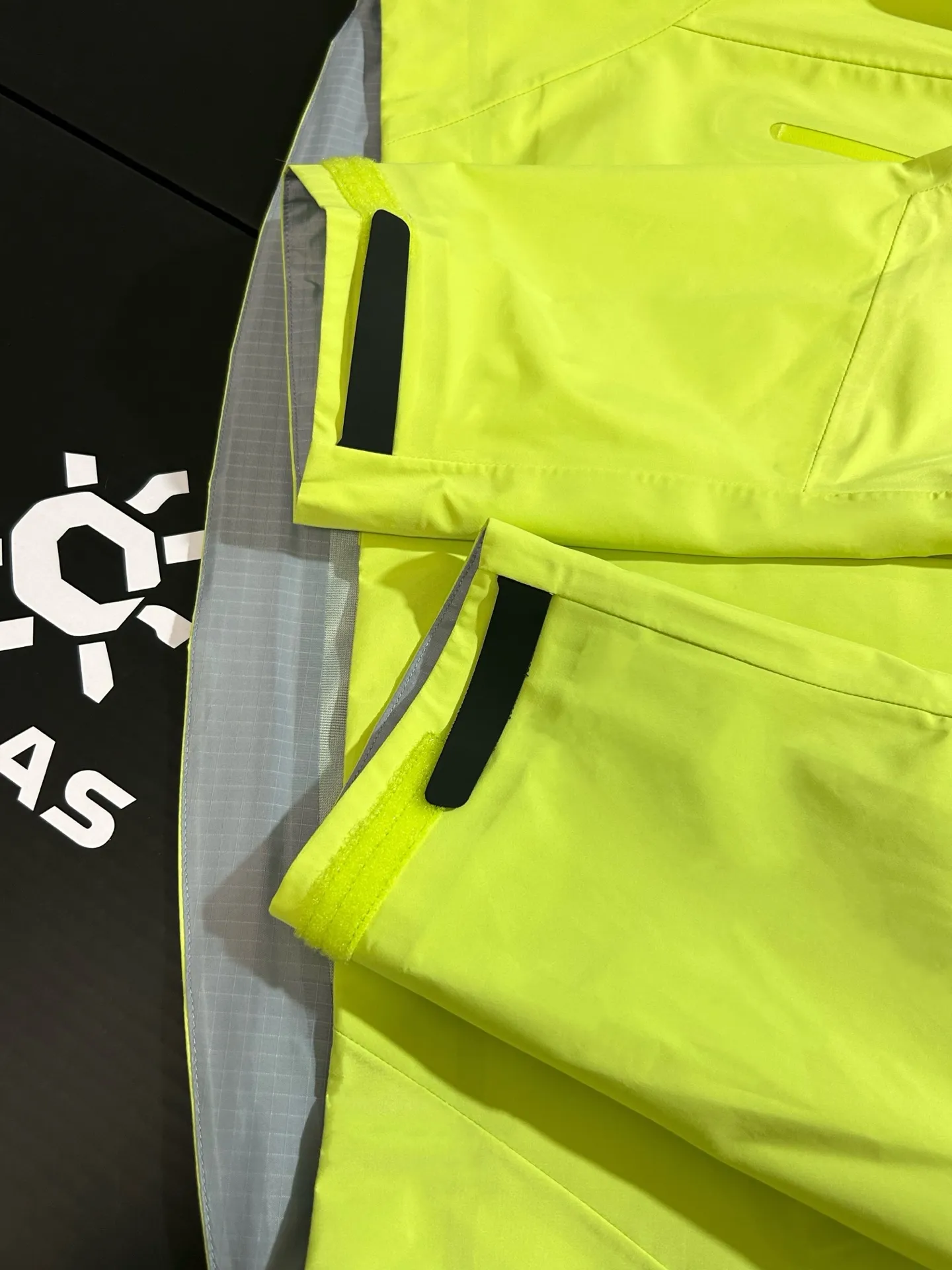 Kailas LT GORE-TEX Hardshell Hooded Jacket D31020602 — view 6