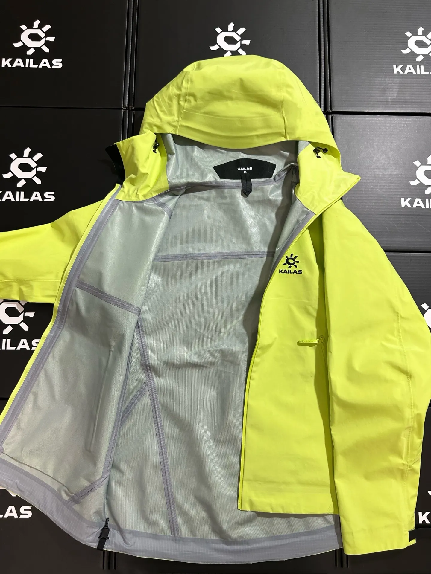 Kailas LT GORE-TEX Hardshell Hooded Jacket D31020602 — view 9